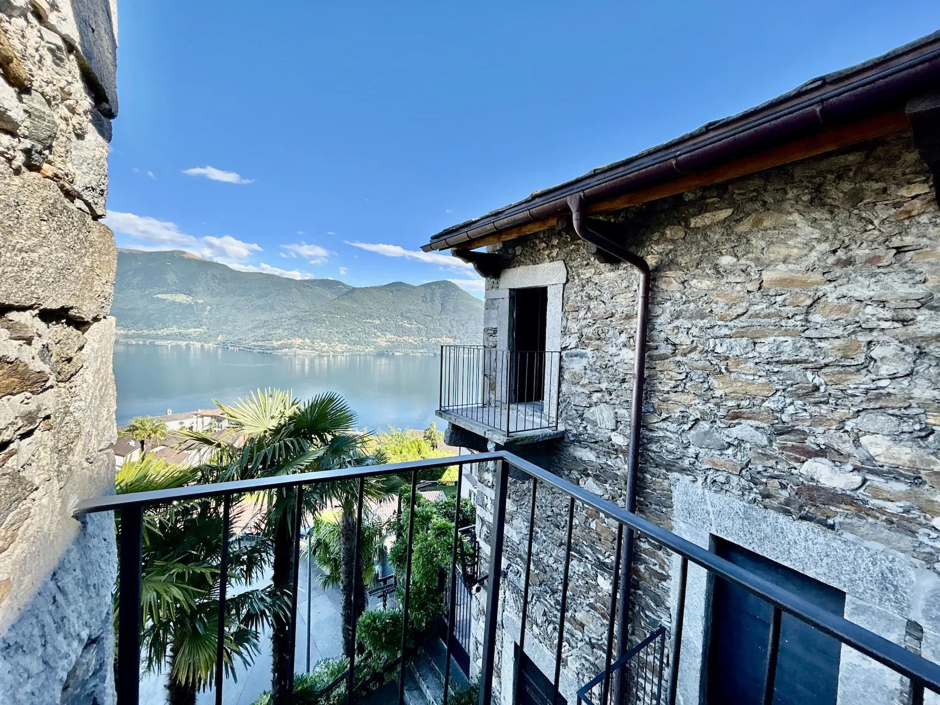 RESIDENZA SECONDARIA - RUSTICO 2.5 VISTA LAGO A BRISSAGO