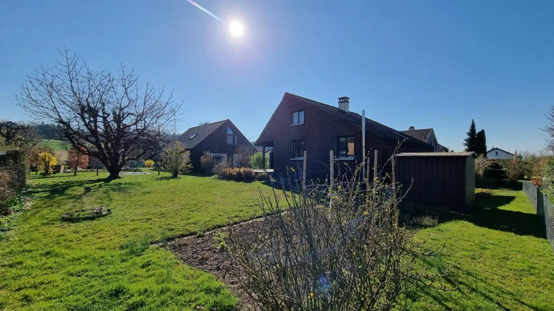 Familienoase mit grossem Garten
