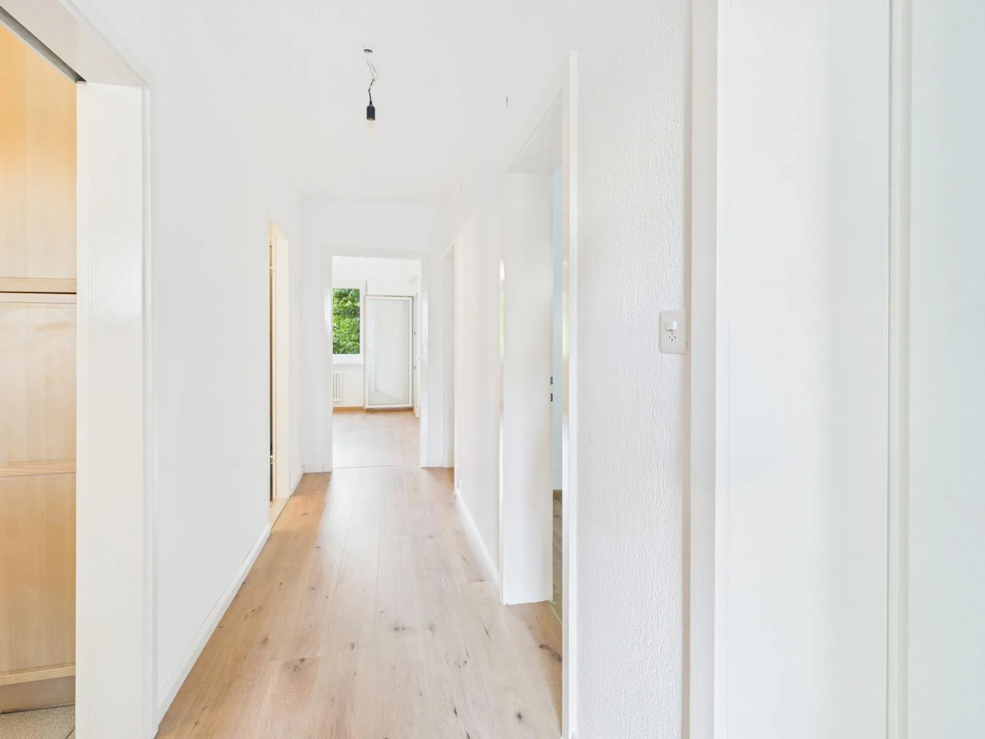 Familienfreundlich nahe Birs und St. Jakob mit Lift