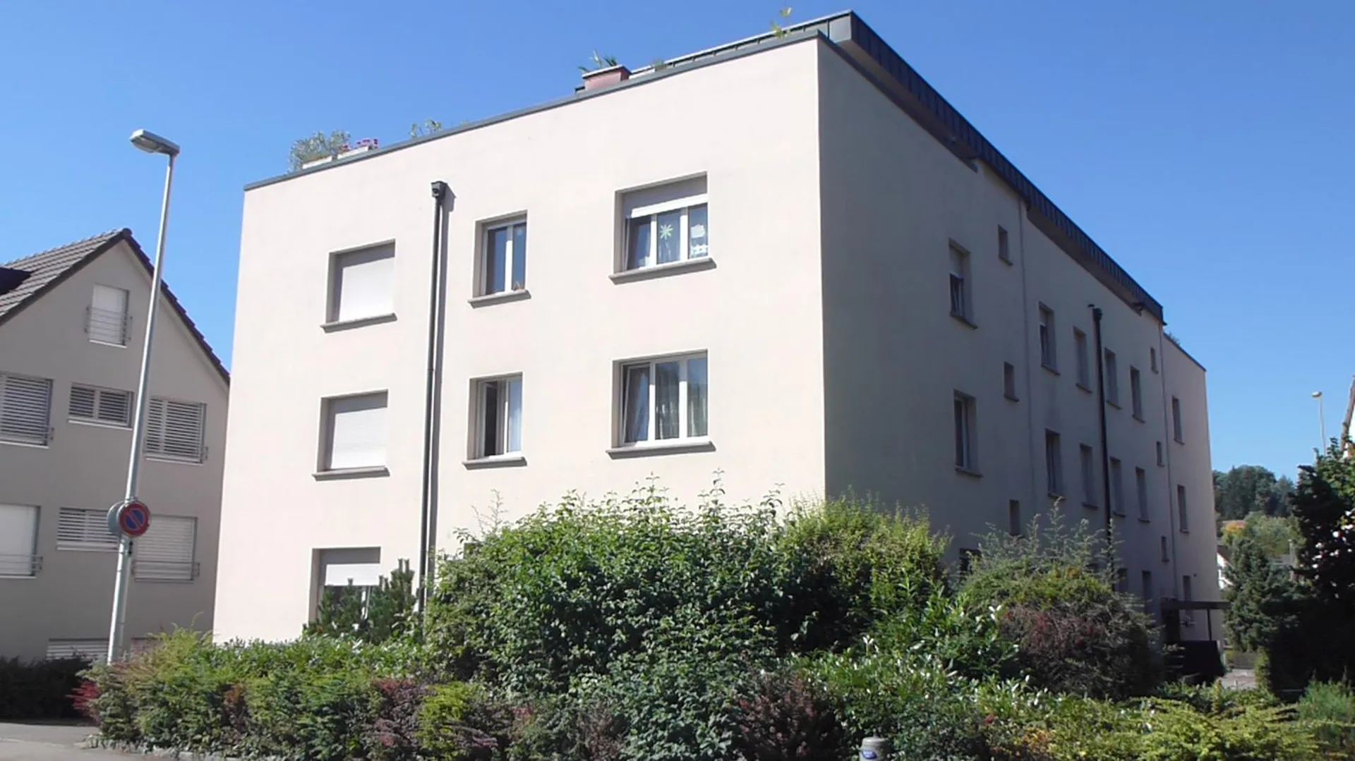 Living in the village center of Bottmingen