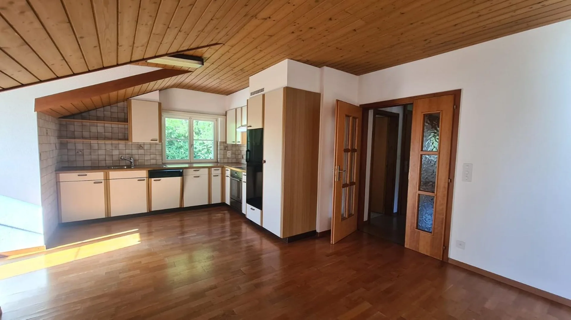 Appartement 4 pièces lumineux avec garage à Charmoille