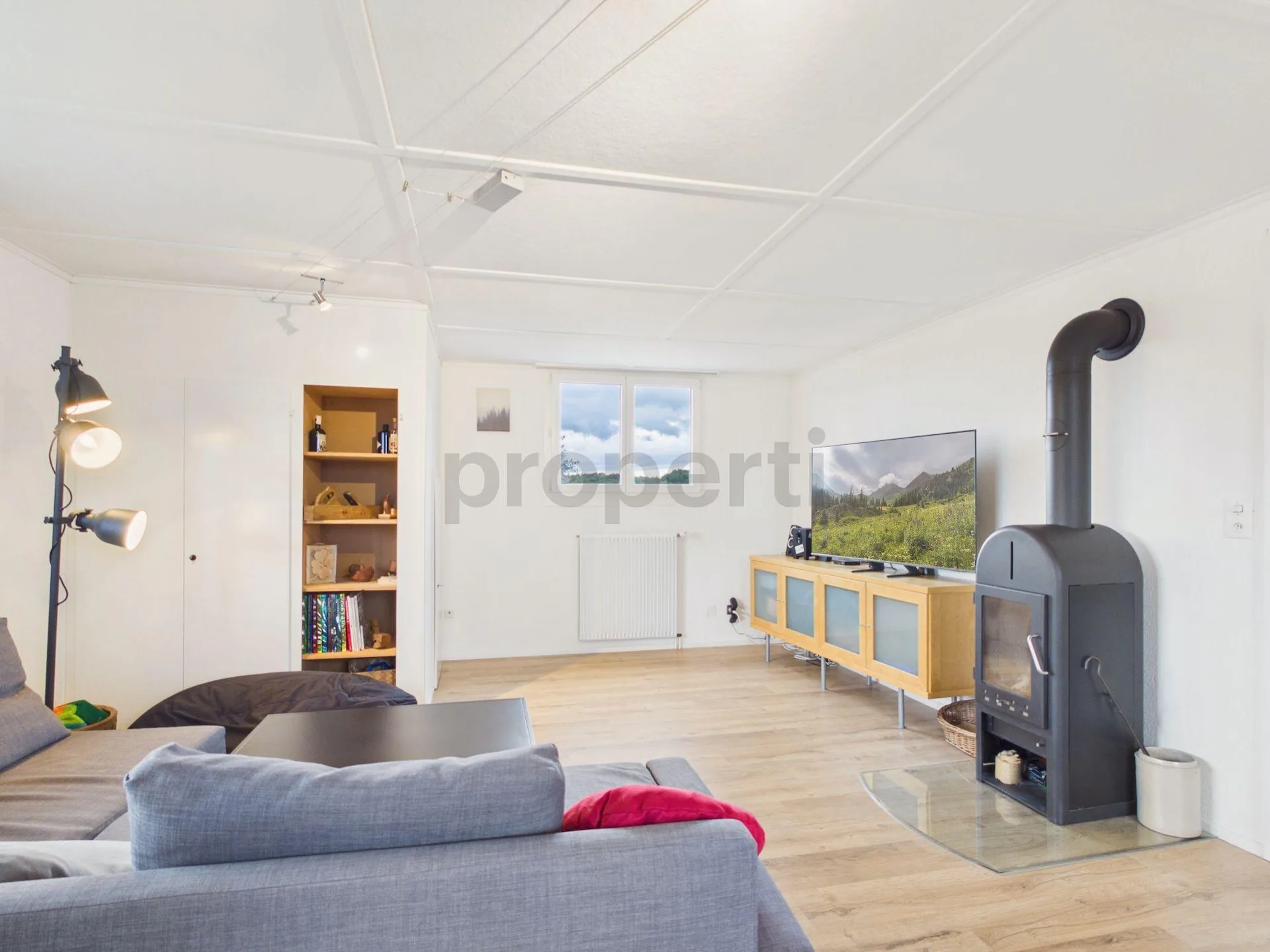 Gemütliche 3-Zimmer-Dachwohnung mit Fernsicht in Herzogenbuchsee