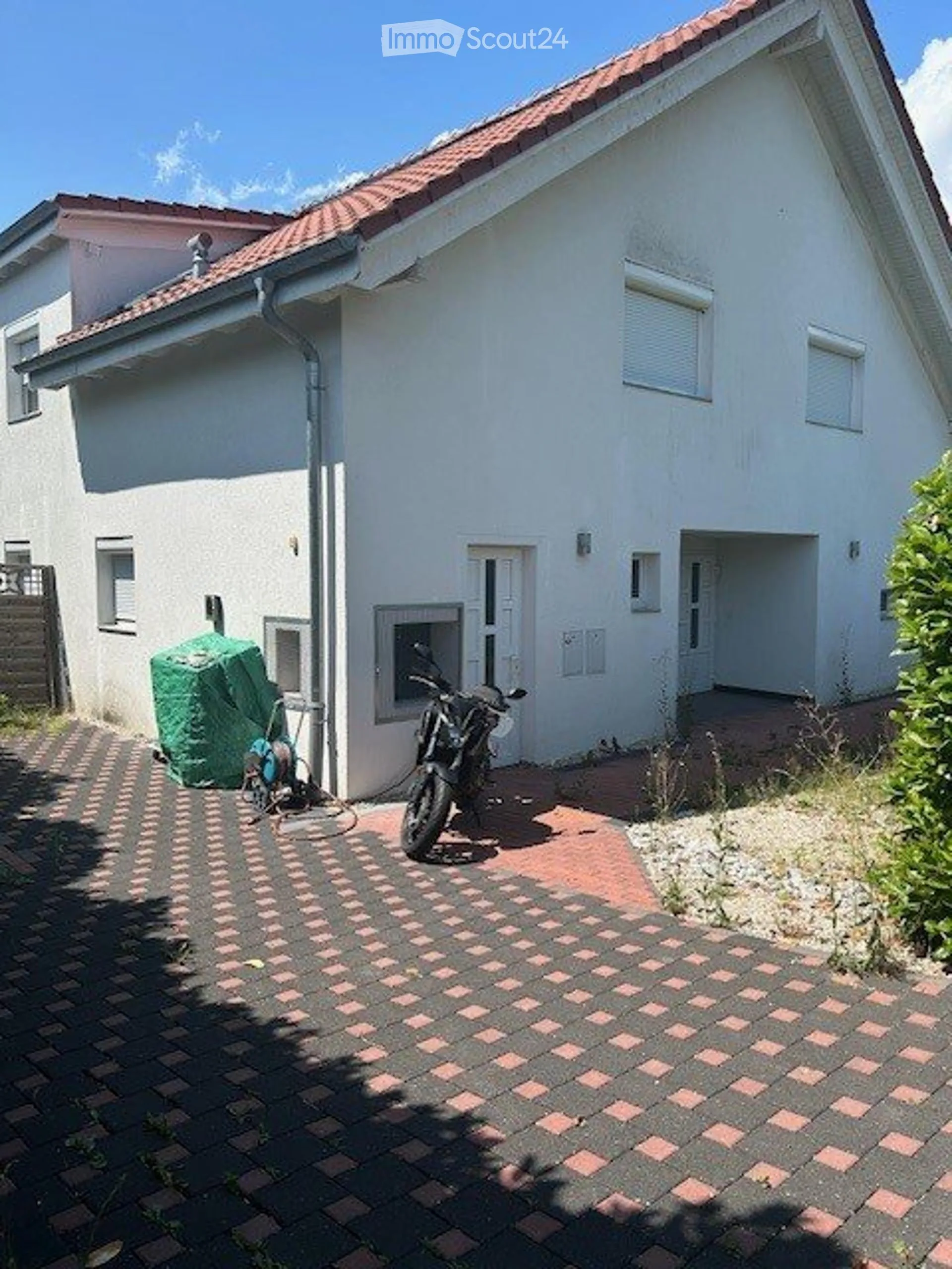 Kleines Mietshaus 3 Einheiten in PPE - (4,5p+2,5p+4,5p)