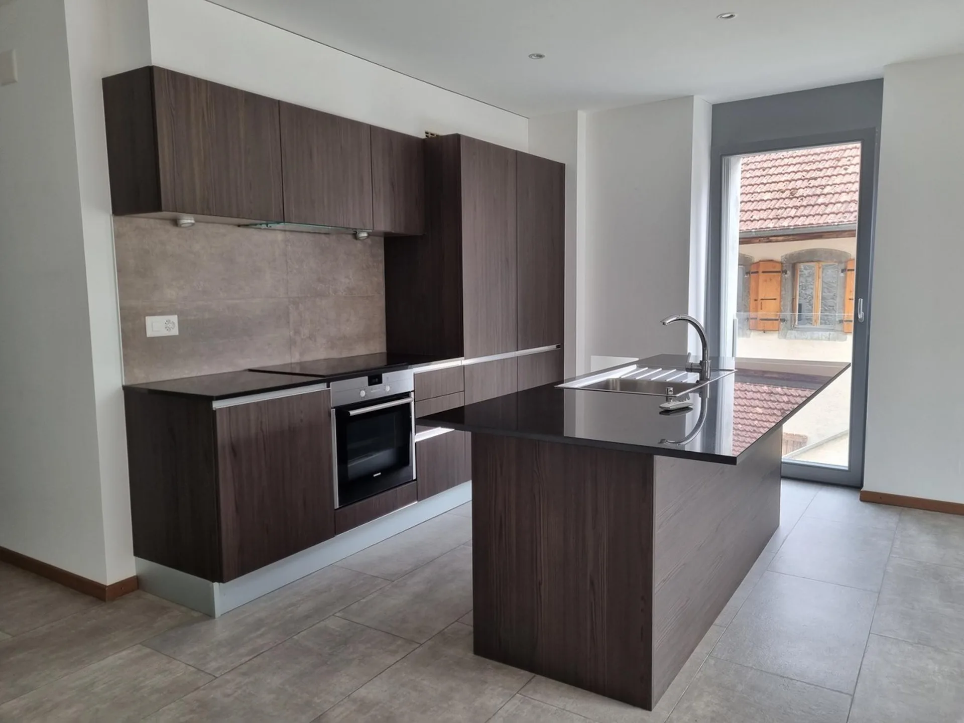 Luxueux appartement de 3.5 pièces au 1er étage