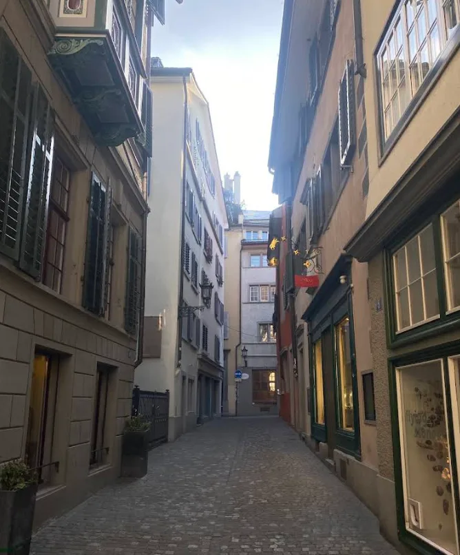 Charmante Altstadtwohnung im Herzen von Zürich
