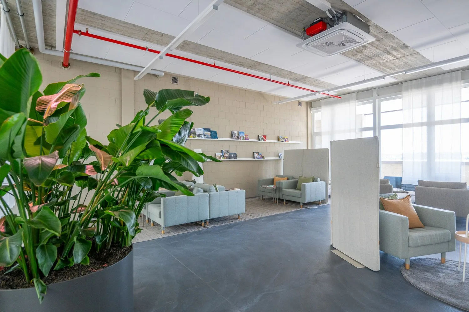 Bürofläche mit eigene grosse Rooftop Terrasse