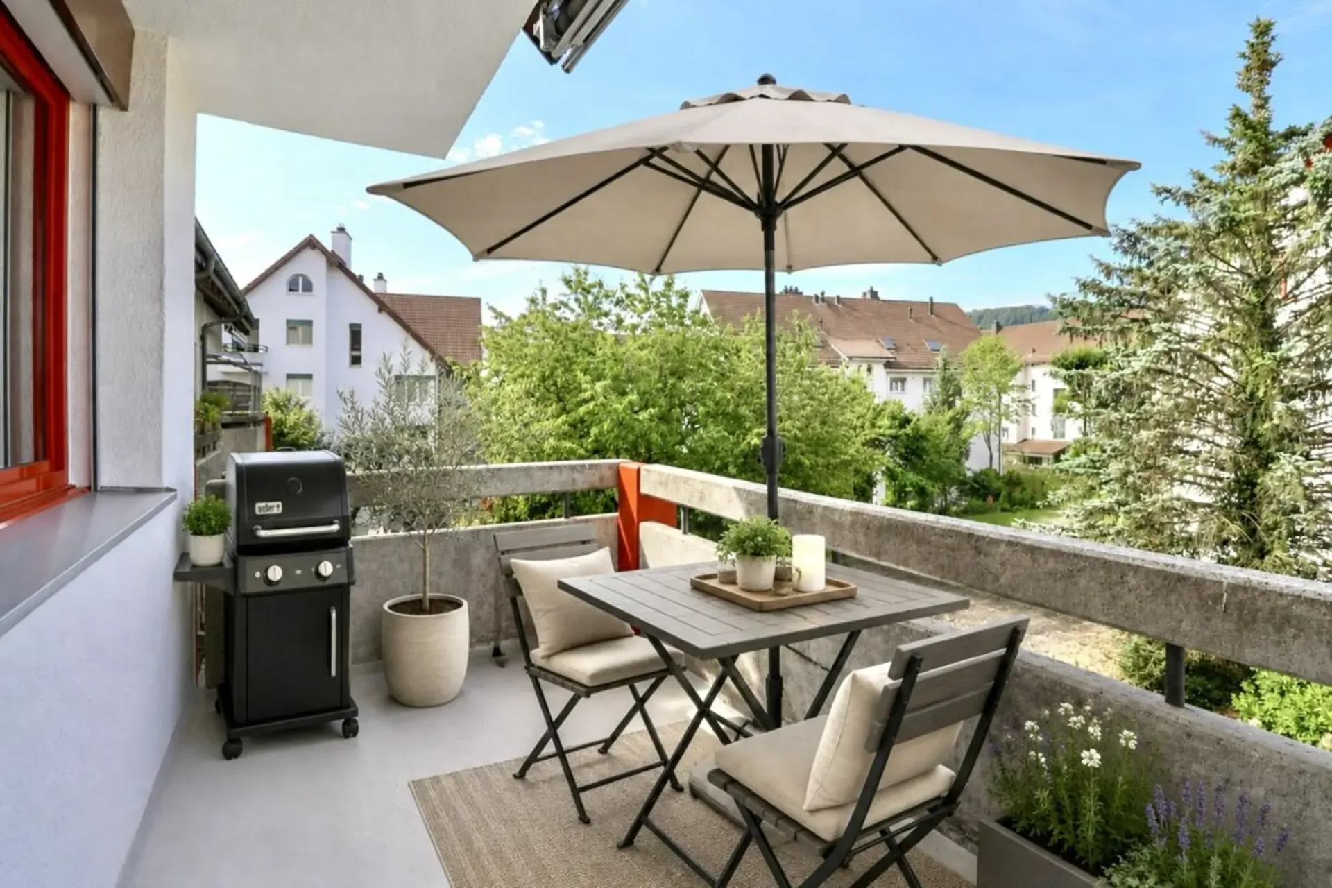 Frisch renovierte und helle Wohnung mit Balkon in Lupfig zu vermieten