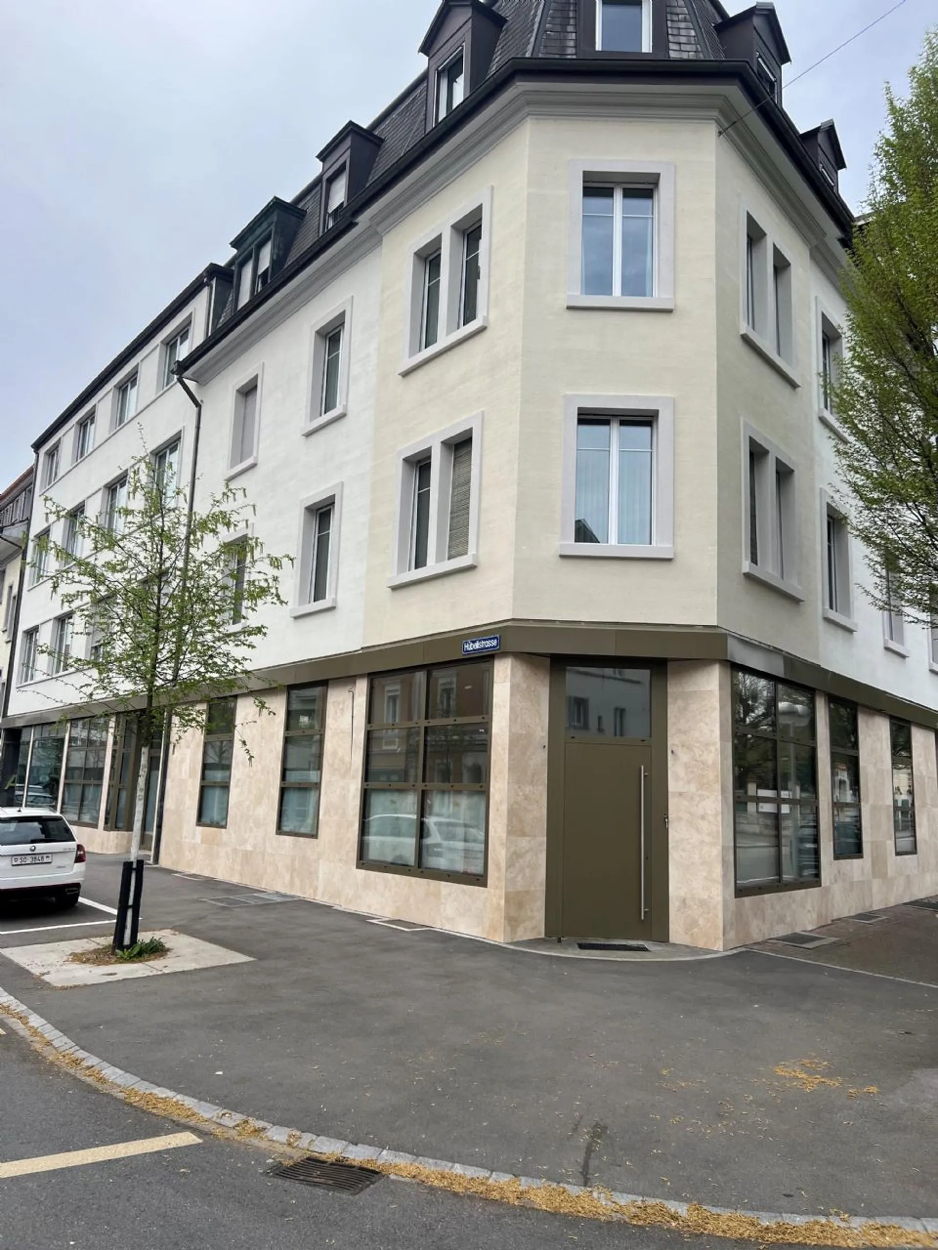 Wohnraum - Wohntraum! Exklusive Altbauwohnung!