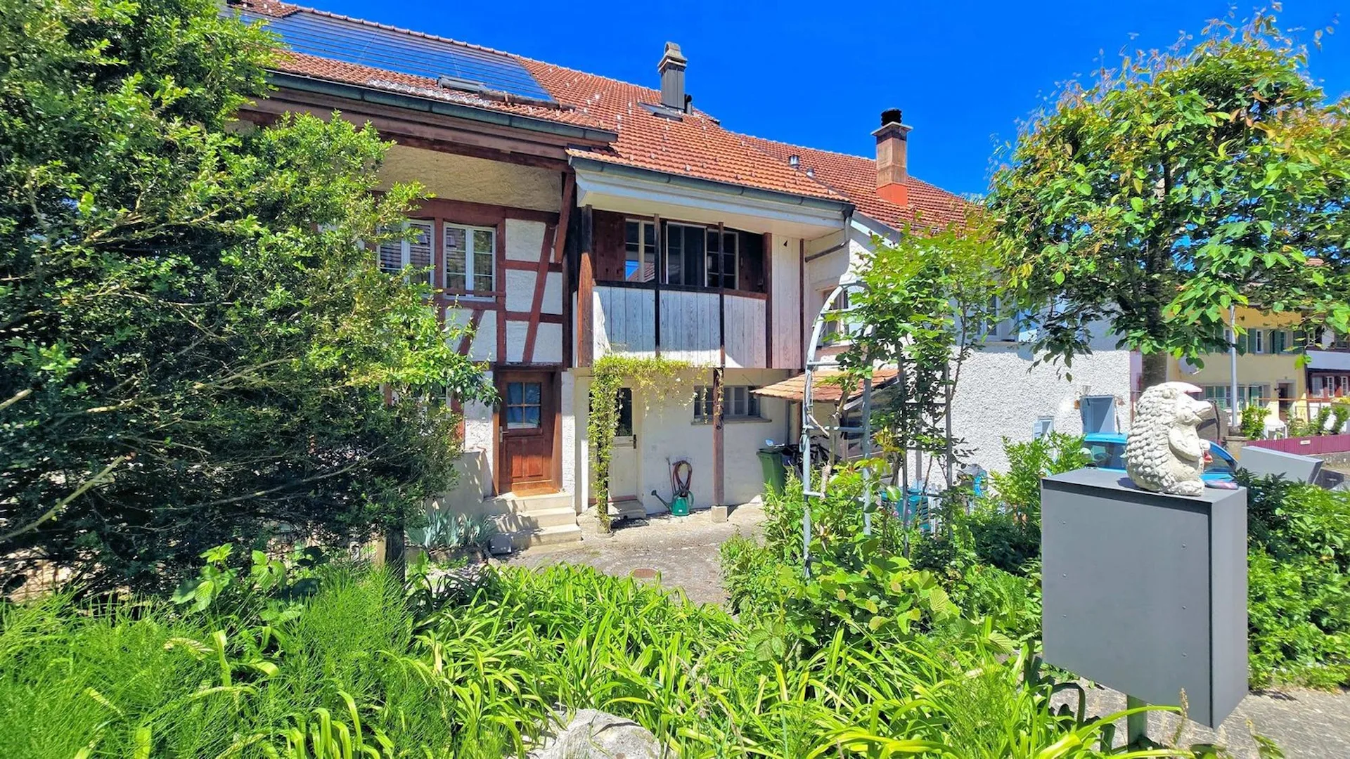 Neu aufgebauter Flarzhausteil mit Atelier-/Loftbereich