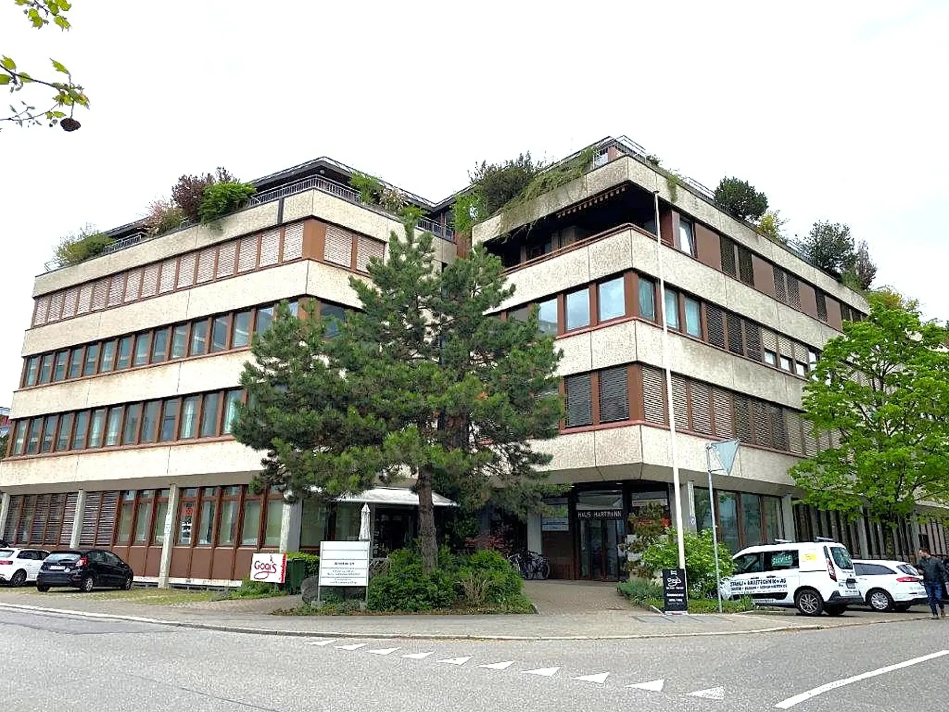 Moderne Büro- und Lagerräume in Glattbrugg - vis-a-vis Bahnhof Glattbrugg