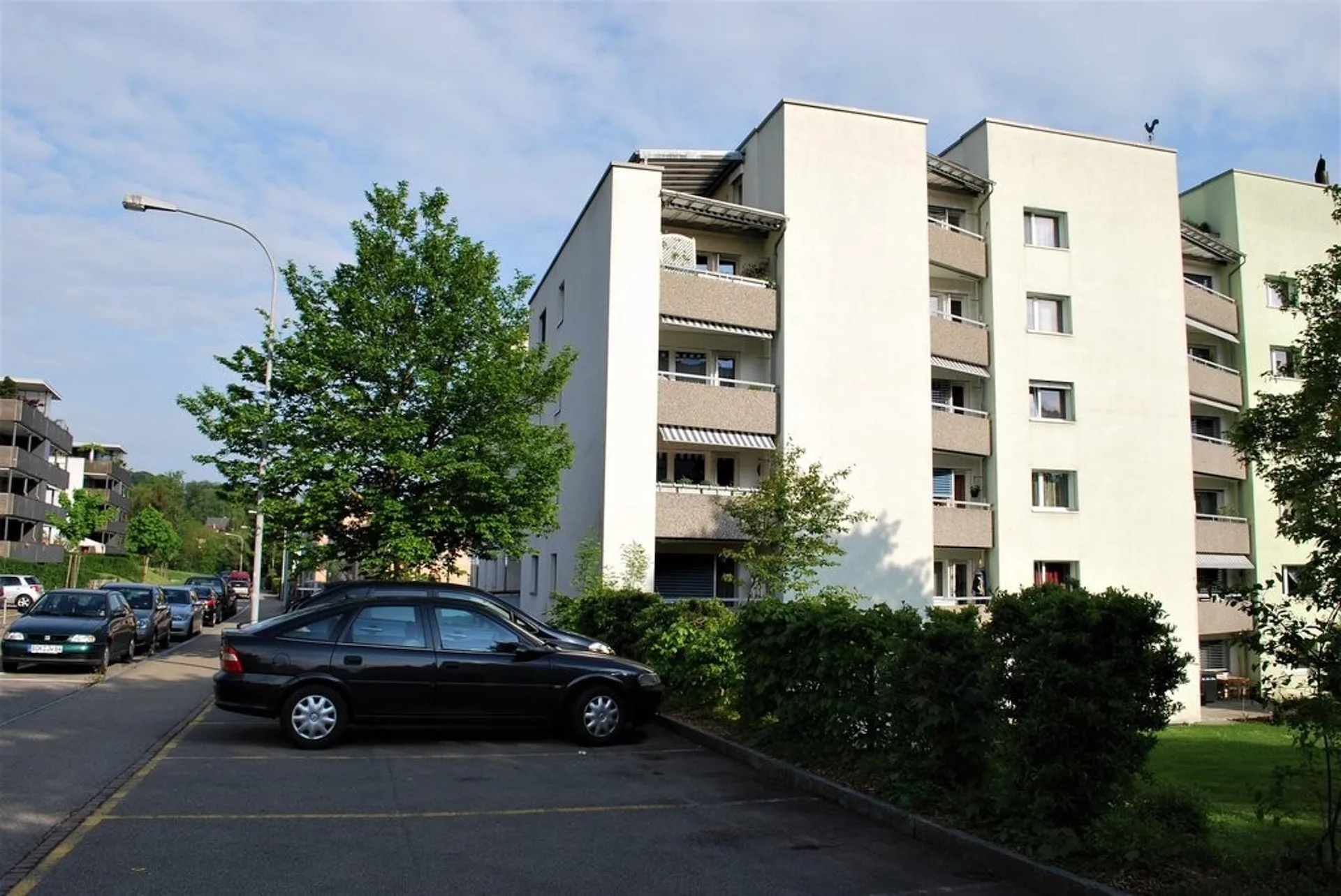 Bel appartement mansardé à Oberengstringen !