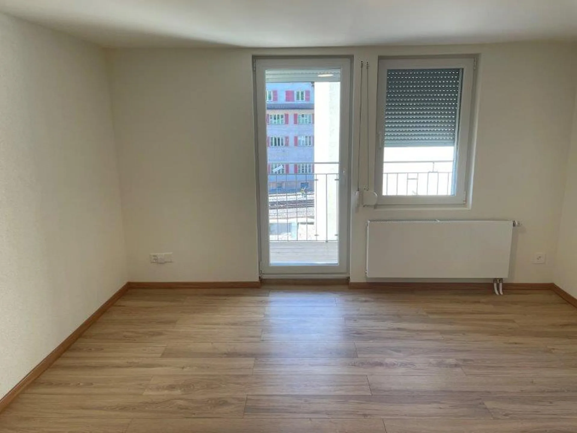 renovierte und moderne Studio-Wohnungen zu vermieten
