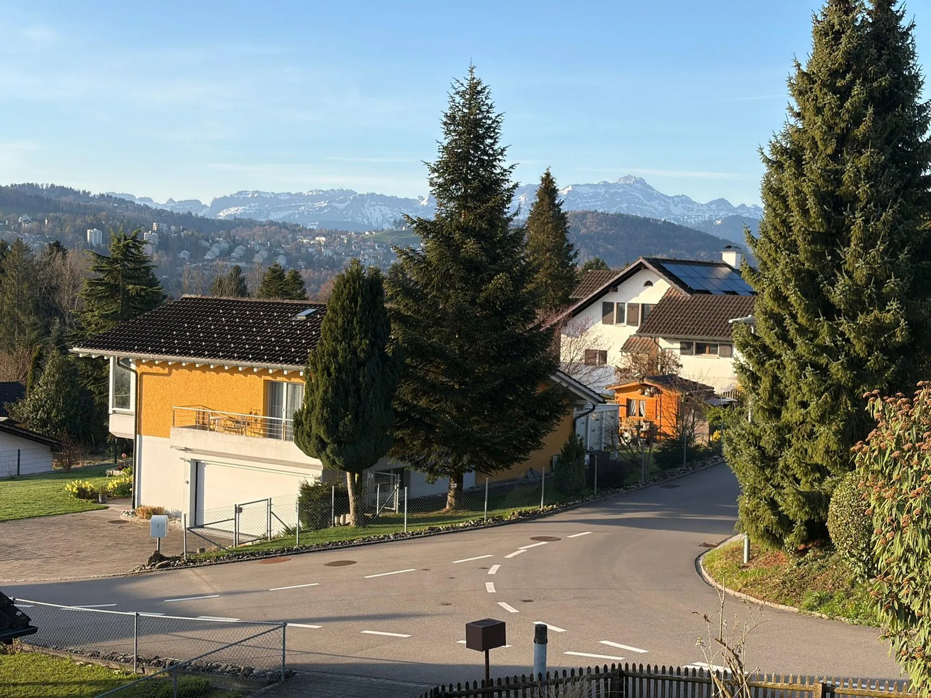 EFH-Neubau-Projekt  nähe Stadt St. Gallen mit unverbaurer Aussicht