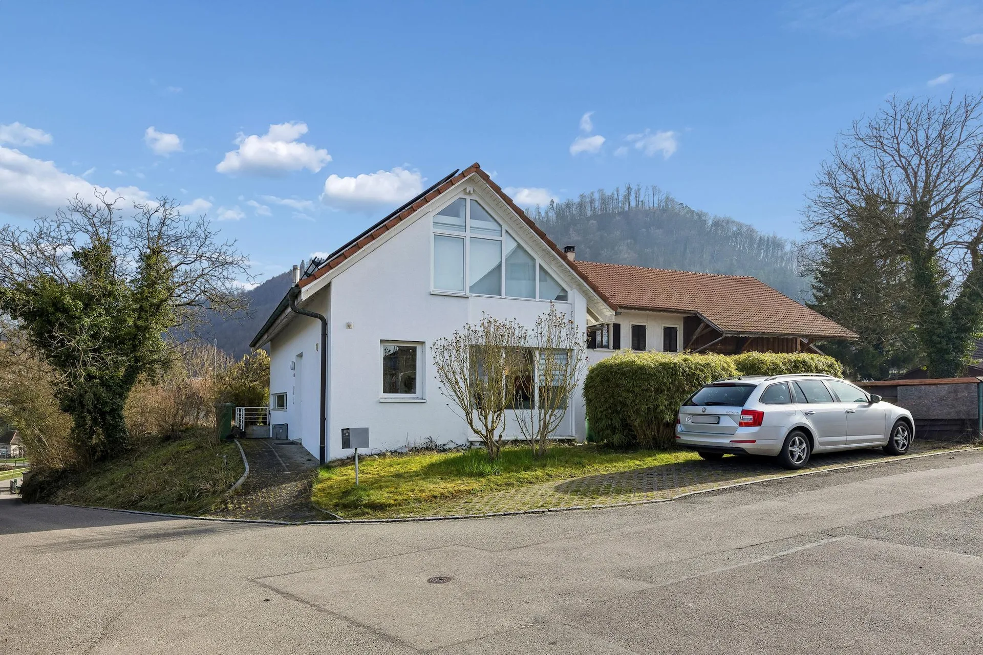 Ihr neues Zuhause: ruhig gelegen, grosszügig und voller Möglichkeiten!