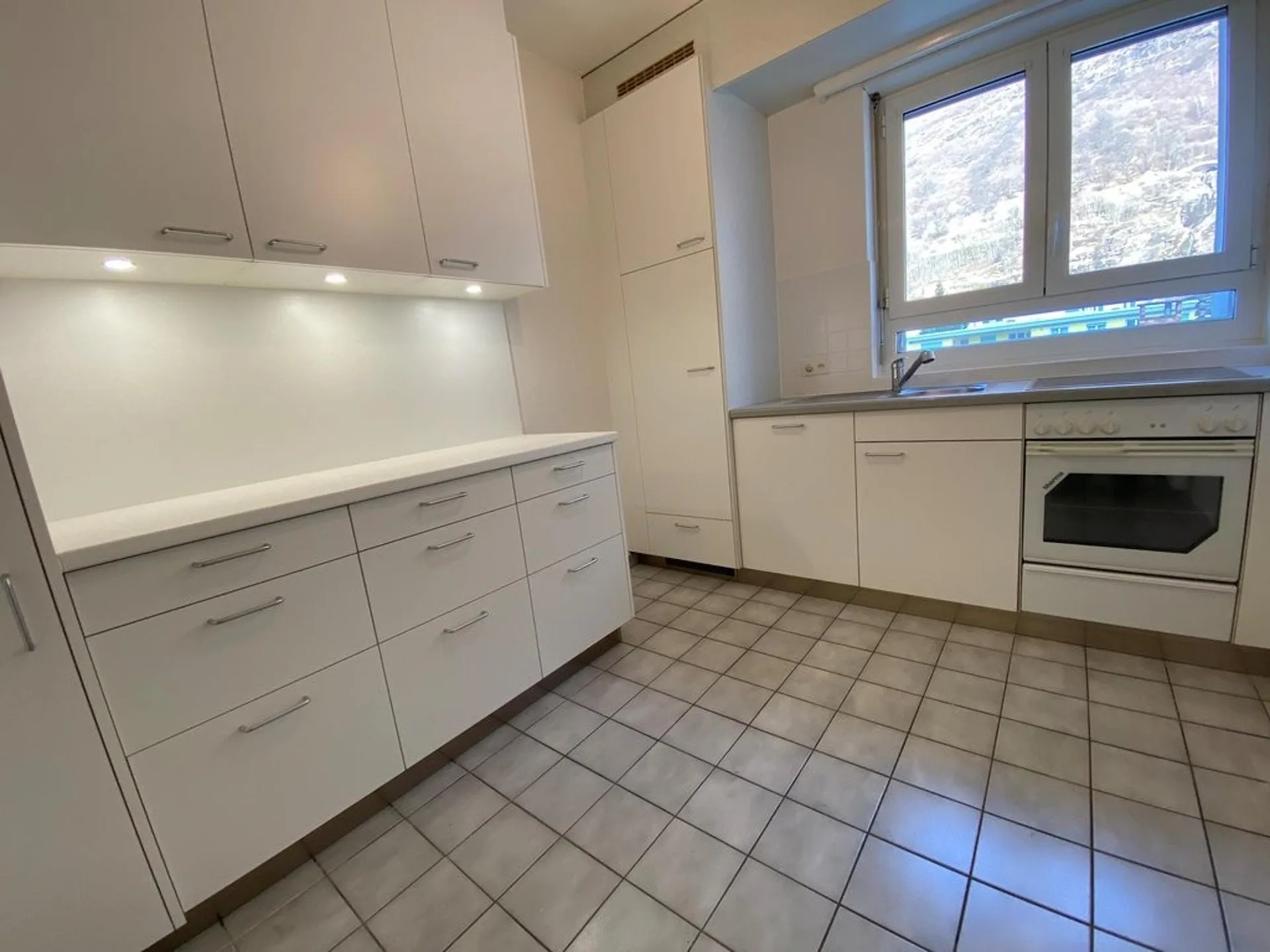 Wohnung mit 3 Räumen, 6710 Biasca