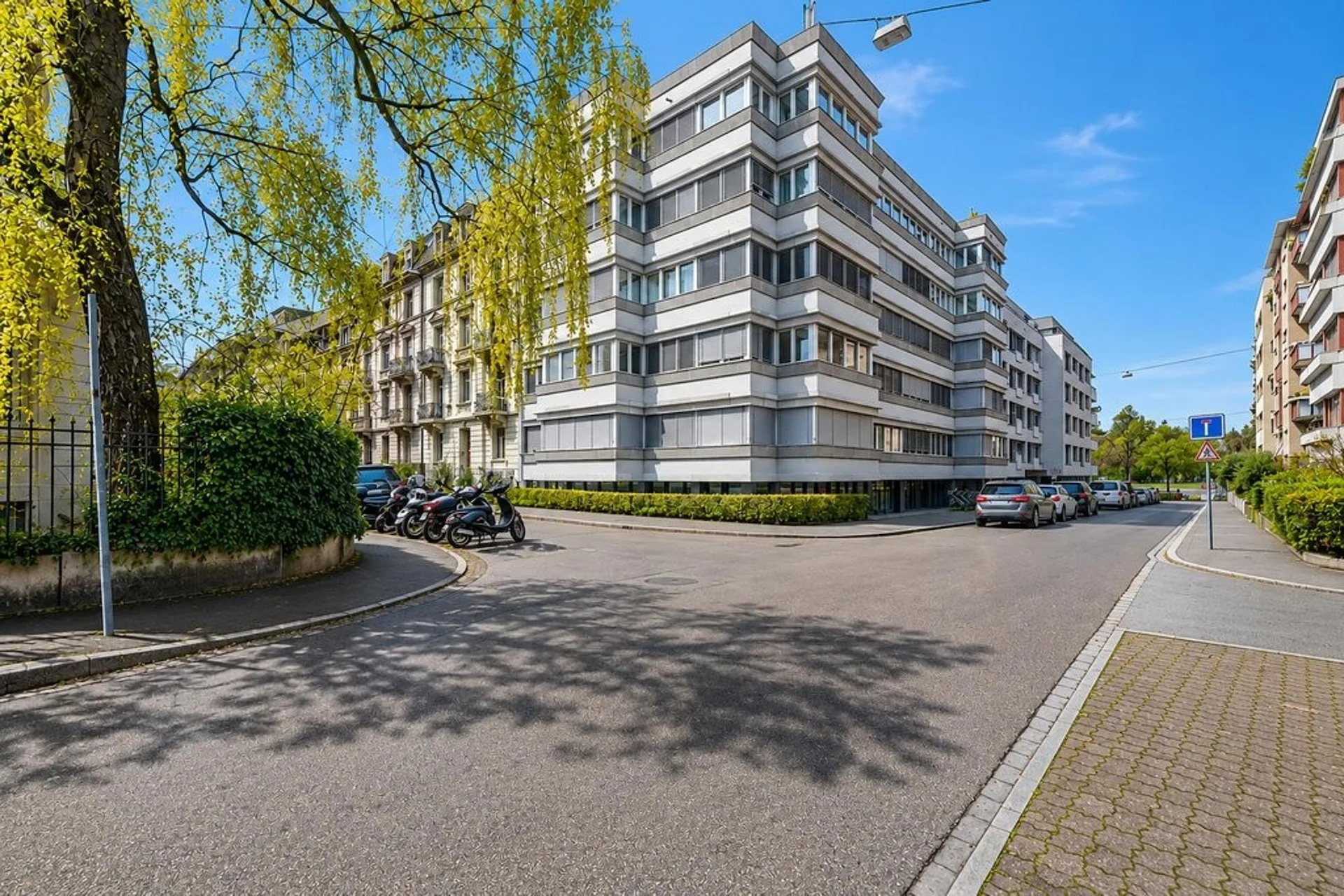 Moderne 1 Zimmer-Wohnung direkt am Rhein