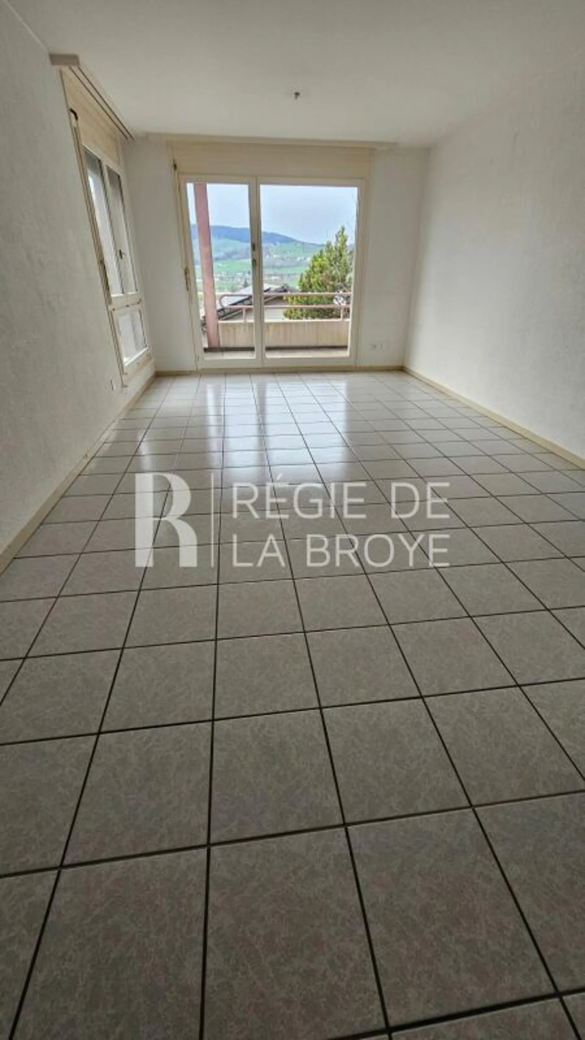 Appartement de 3.5 pièces au 1er étage à Hauteville