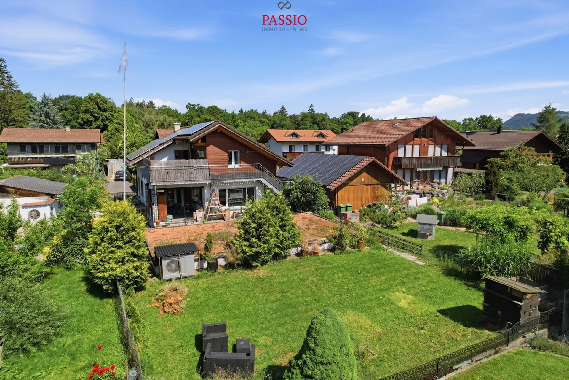 Wohnen über den Dächern von Thun - mit Terrasse, Garten und Charme