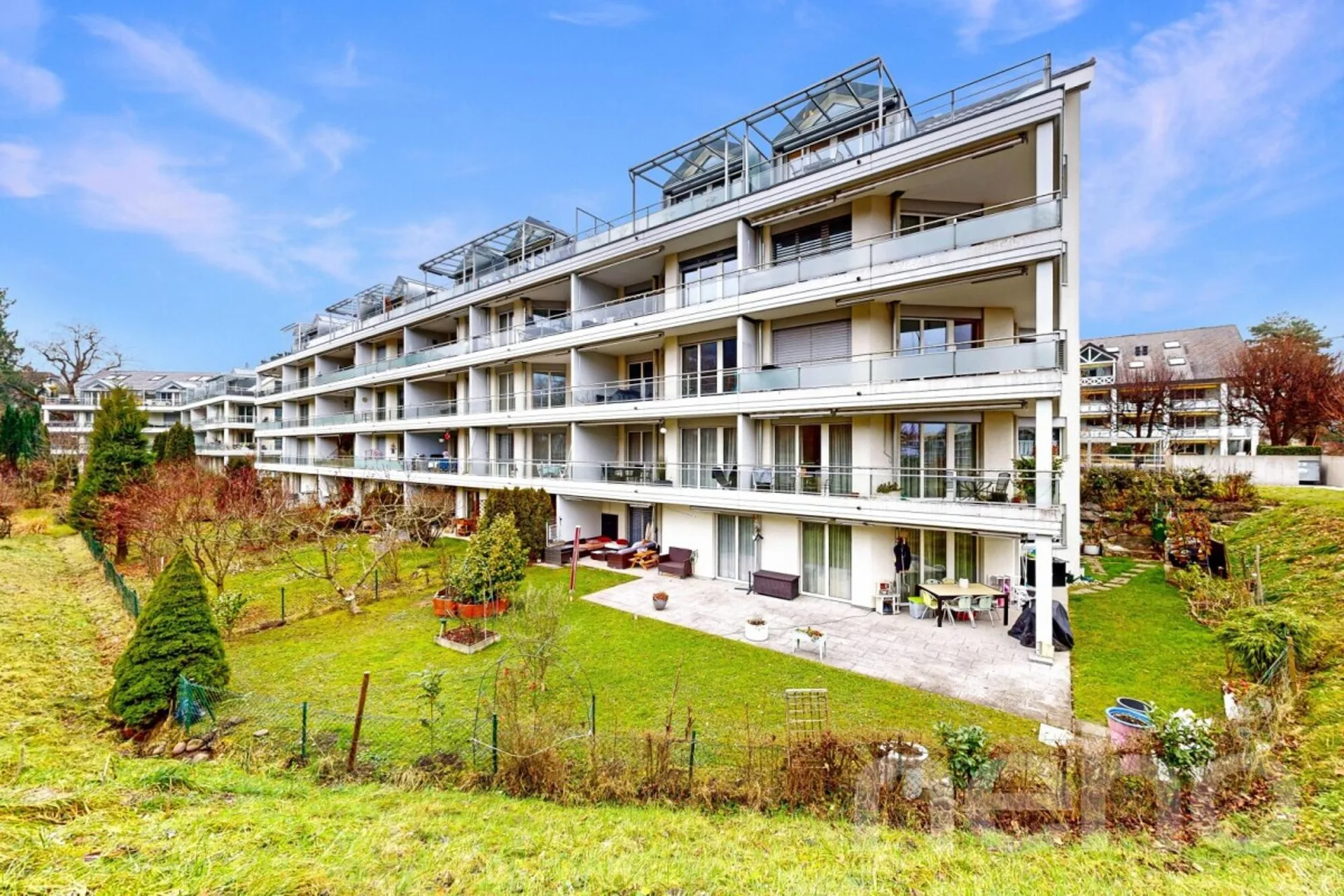Helle 3.5-Zimmerwohnung mit Balkon und schönem Ausblick