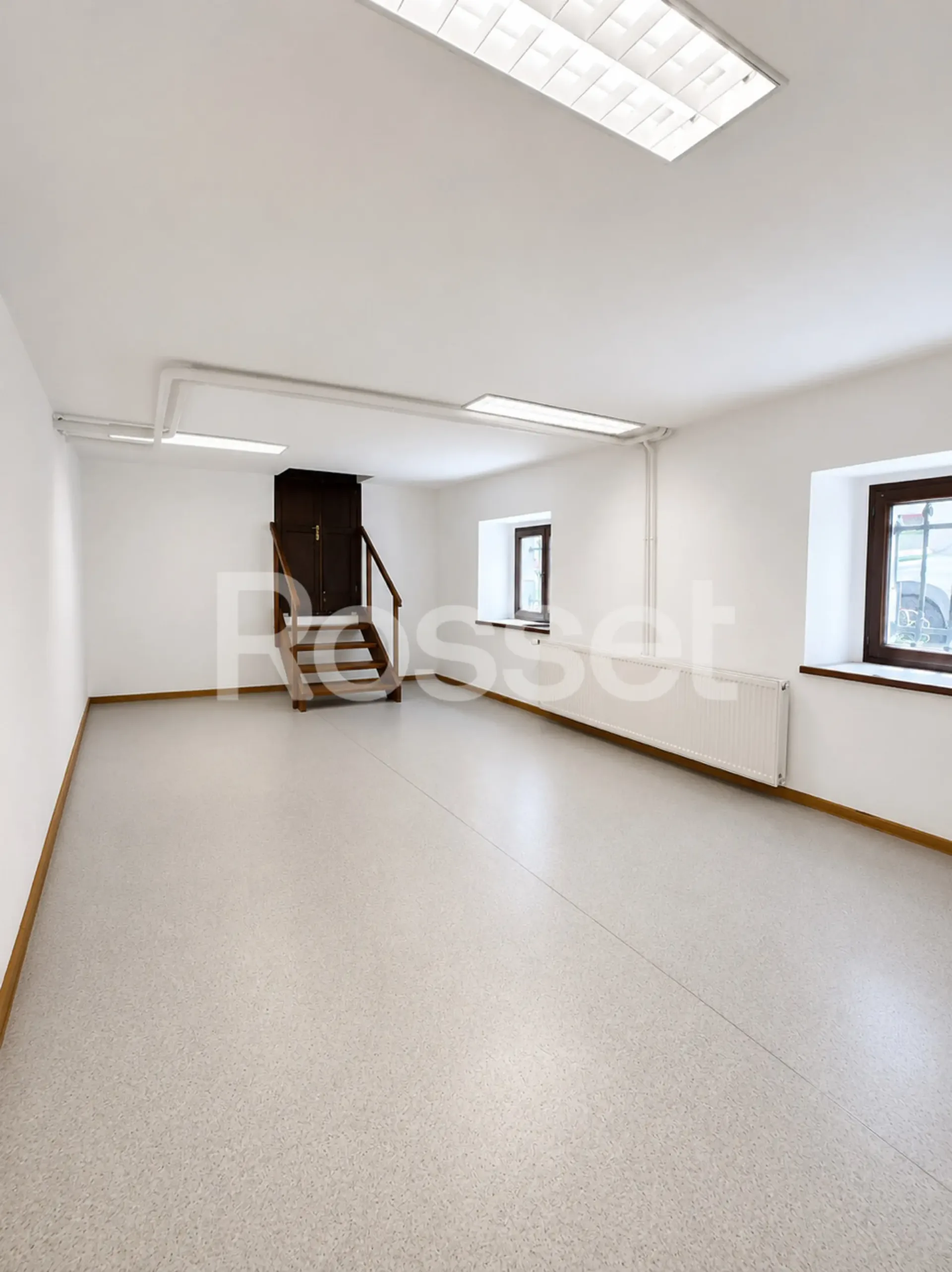 Bureaux d'env. 30 m² au rez-inférieur