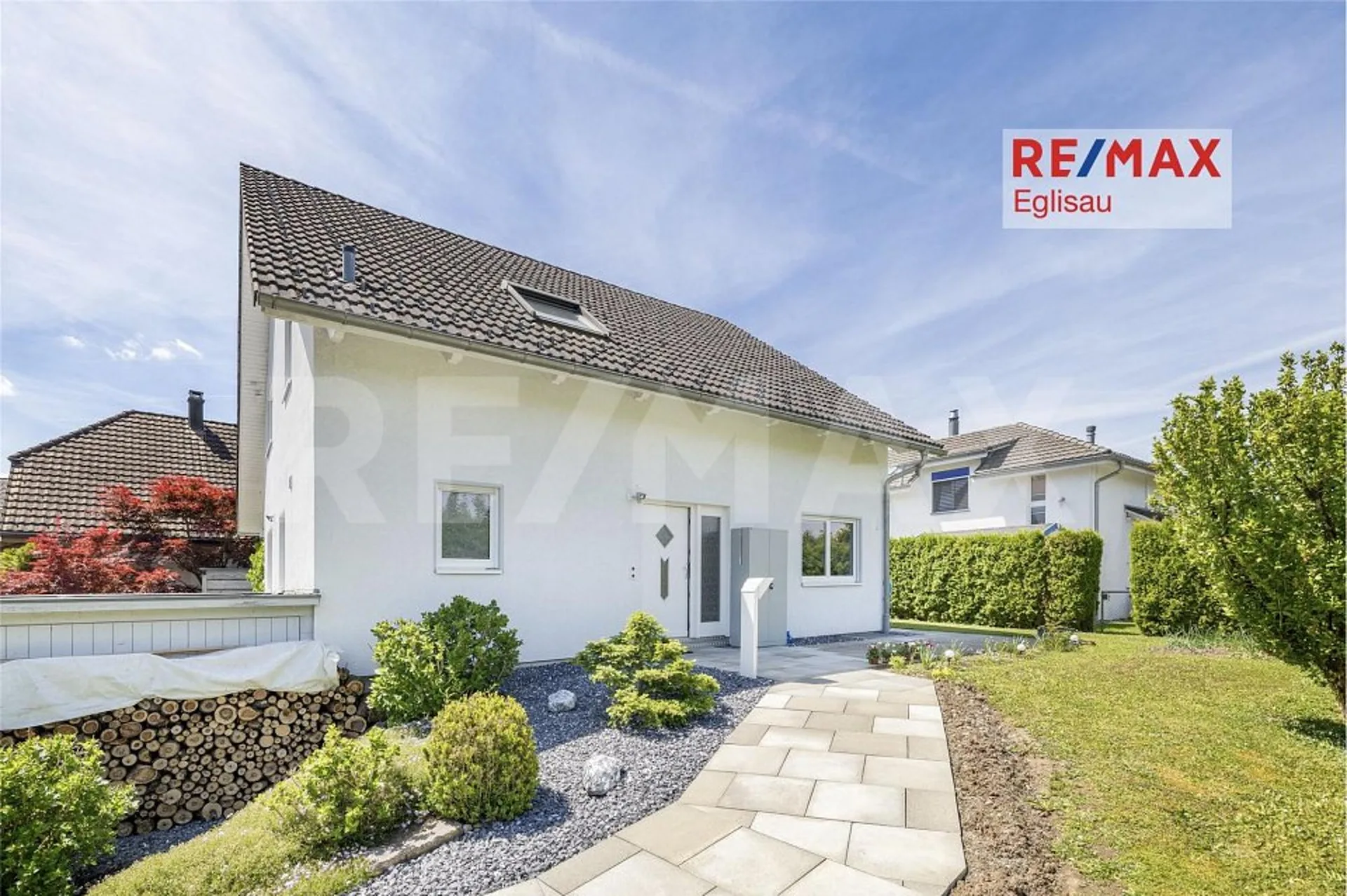 Grosszügiges Traumhaus mit Cheminée, grossem Garten & viel Platz für die ganze Familie