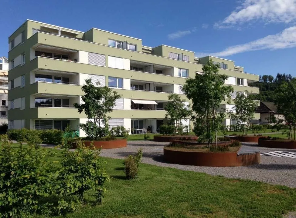 Moderne Wohlfühloase: 2,5-Zimmer-Wohnung in grüner Idylle
