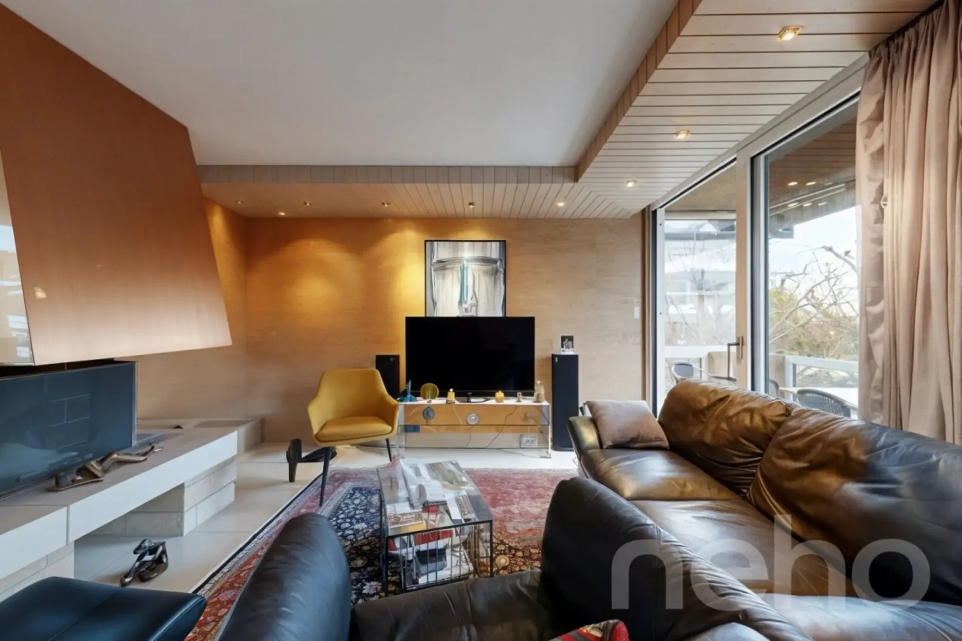 Wohnung im Dachgeschoss in St-Sulpice!