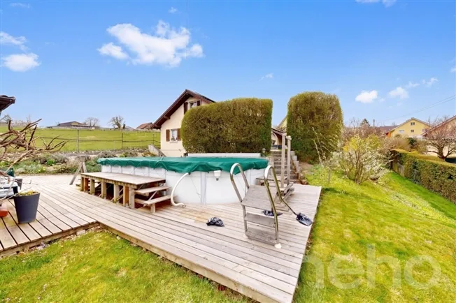Prächtige freistehende Villa in Penthaz