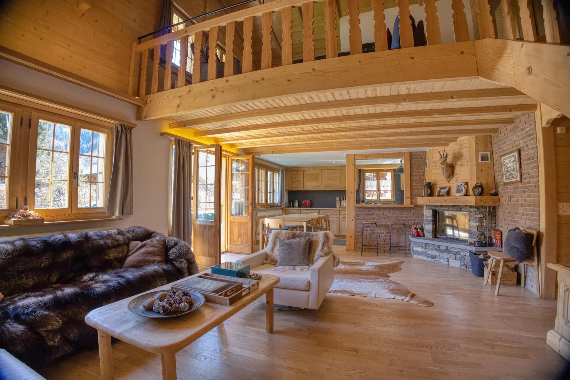 Prächtiges möbliertes Chalet zwischen Gstaad und Lauenen