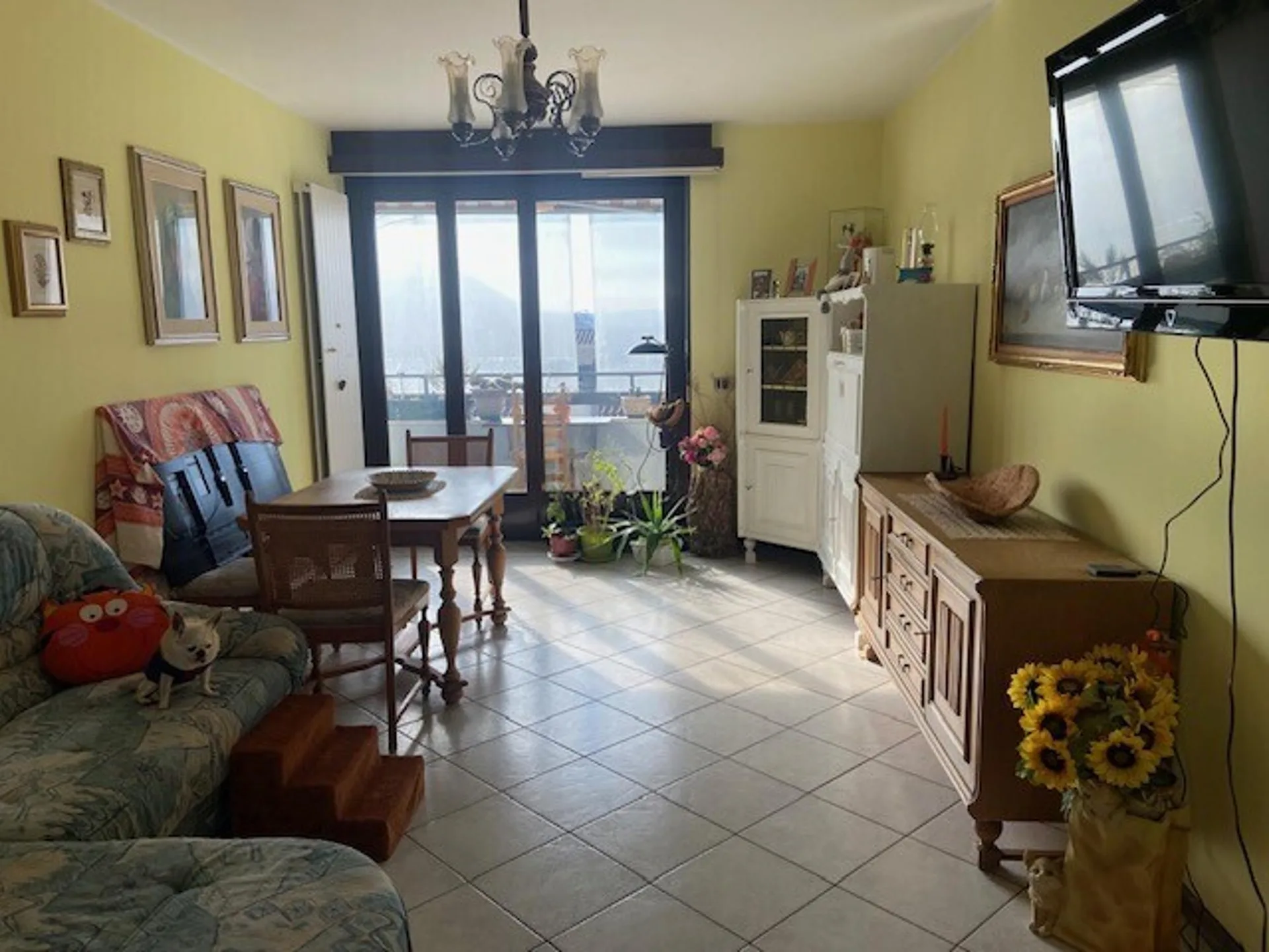 OCCASIONE - APPARTAMENTO 4.5 ULTIMO PIANO A MORBIO INFERIORE