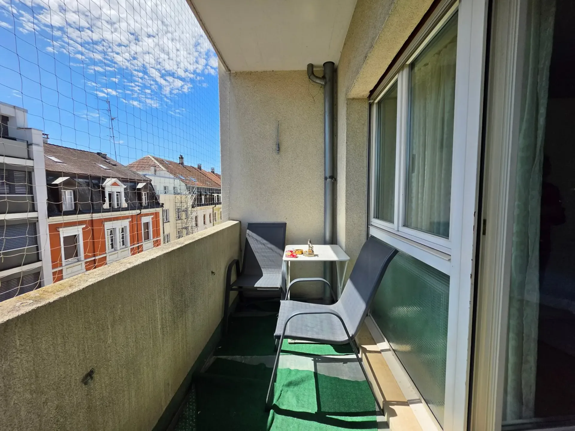 Grosszügige, helle 2-Zimmer-Wohnung, perfekt für Paare!