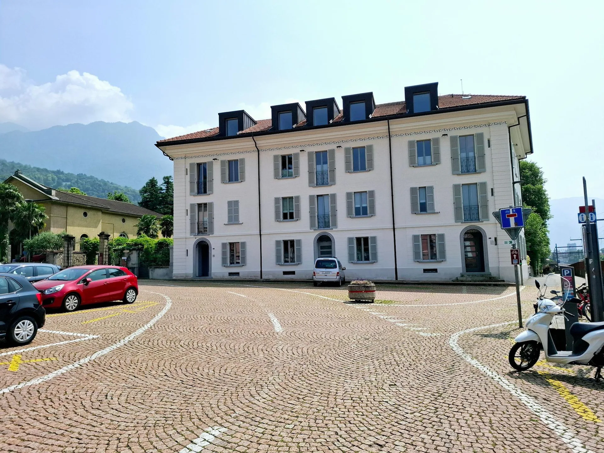 Image 10