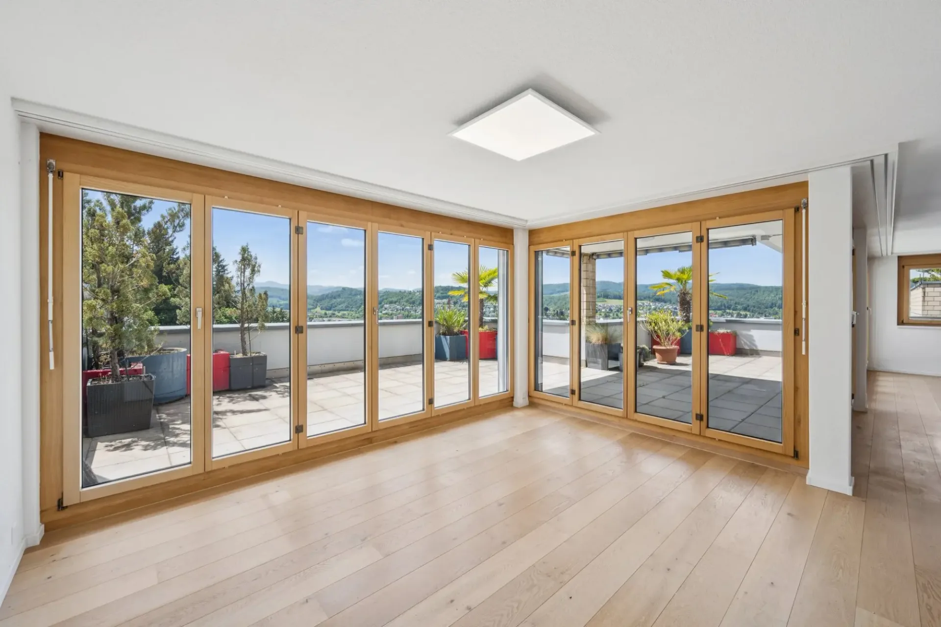 Sonnige Terrassenwohnung mit Panoramablick