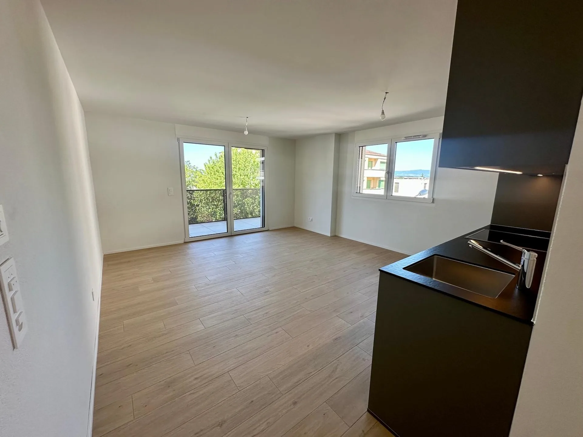 Schönes helles und modernes Apartment mit Seeblick
