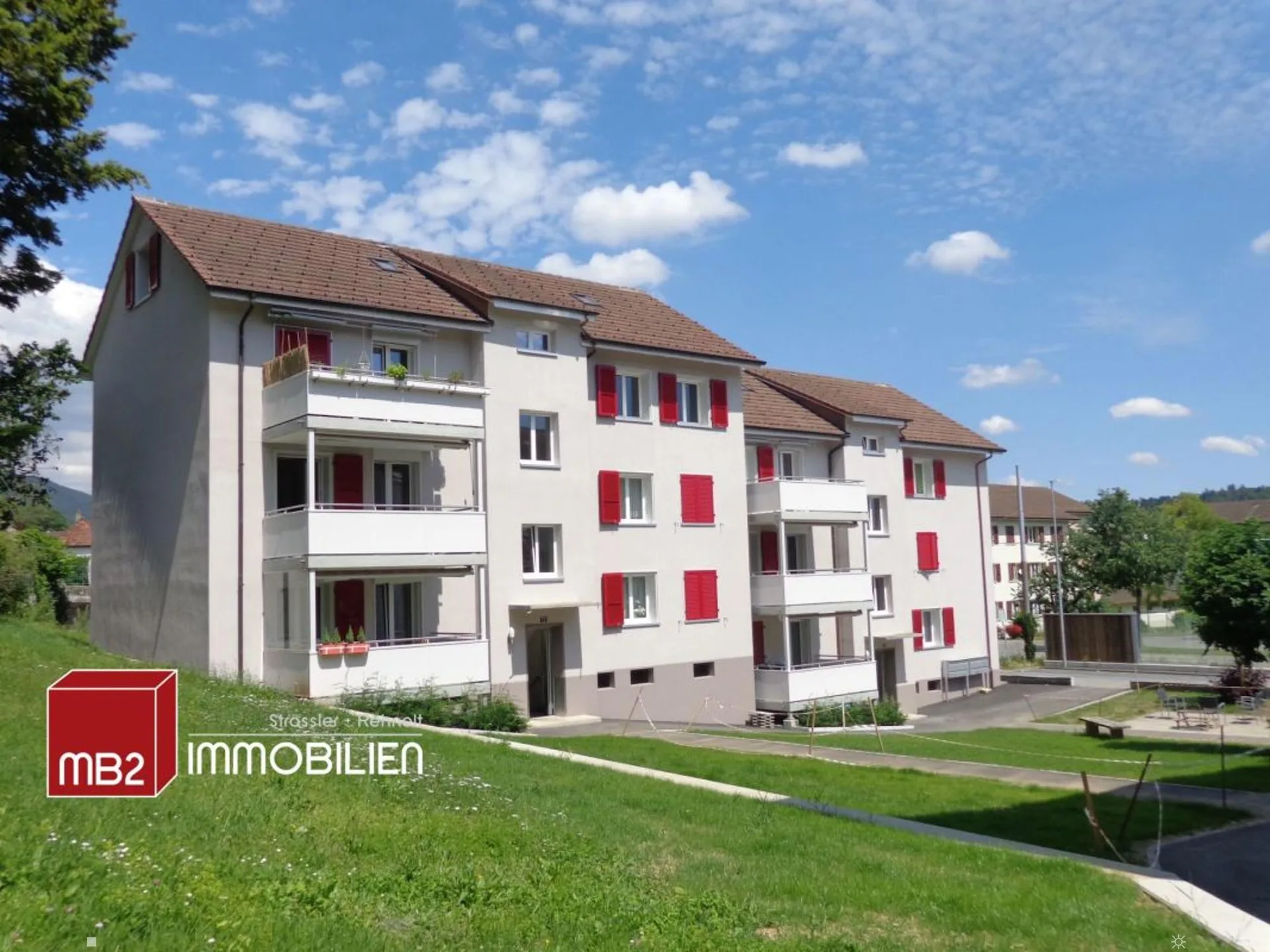 Genossenschaftswohnung (ohne Balkon) Nähe Tissotarena und Tierpark / Appartement de coopérative (sans balcon) près de Tissot Arena et parc zoologique
