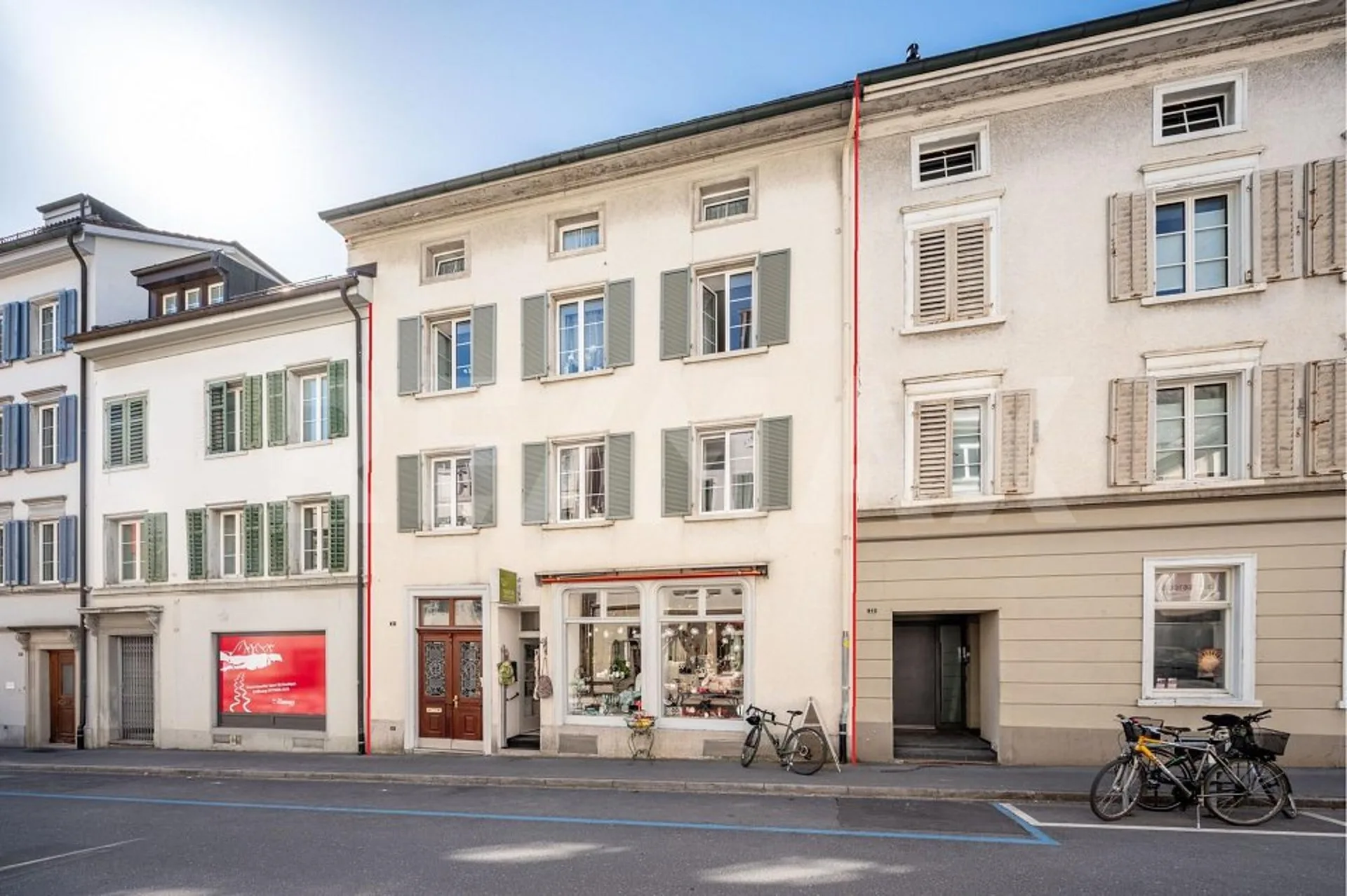 Mehrfamilienhaus an zentraler Lage in Glarus