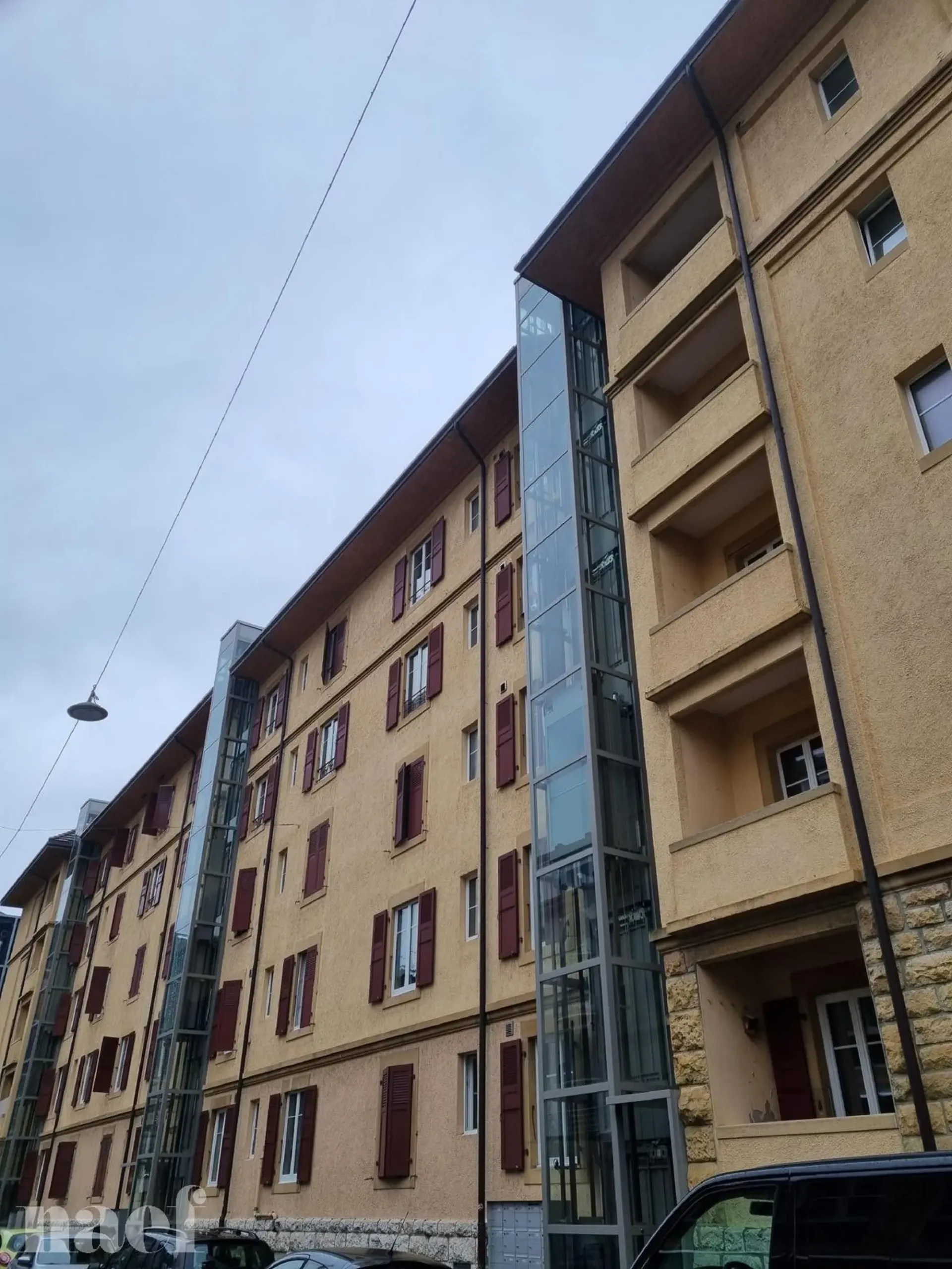 Studio im 5. Stock, Rue de l'église 2 in Neuchâtel