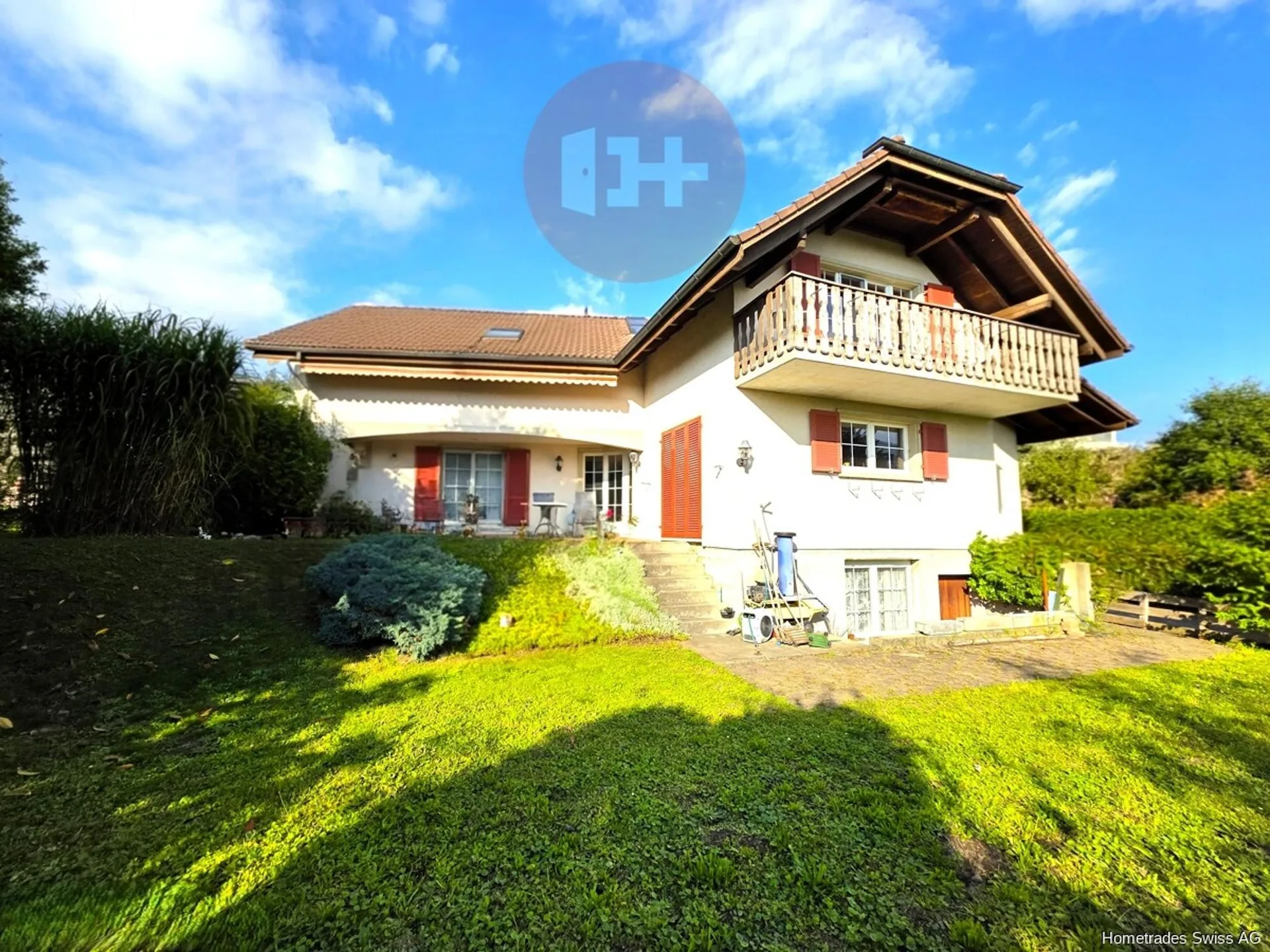 GROSSZÜGIGES EINFAMILIENHAUS MIT WEITSICHT FÜR DIE FAMILIE!