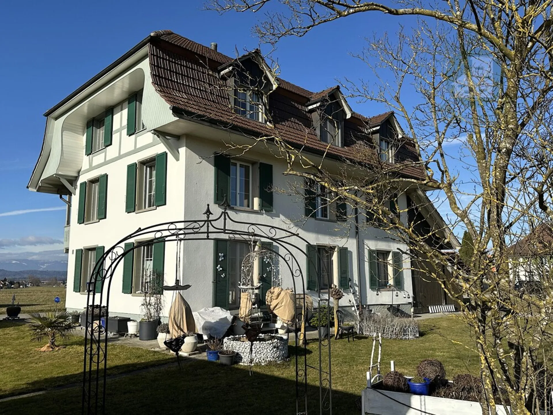 Das Liebhaber-Dreifamilien-Generationenhaus mitten in der Natur mit We