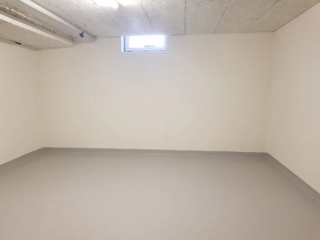 Lagerraum zu vermieten