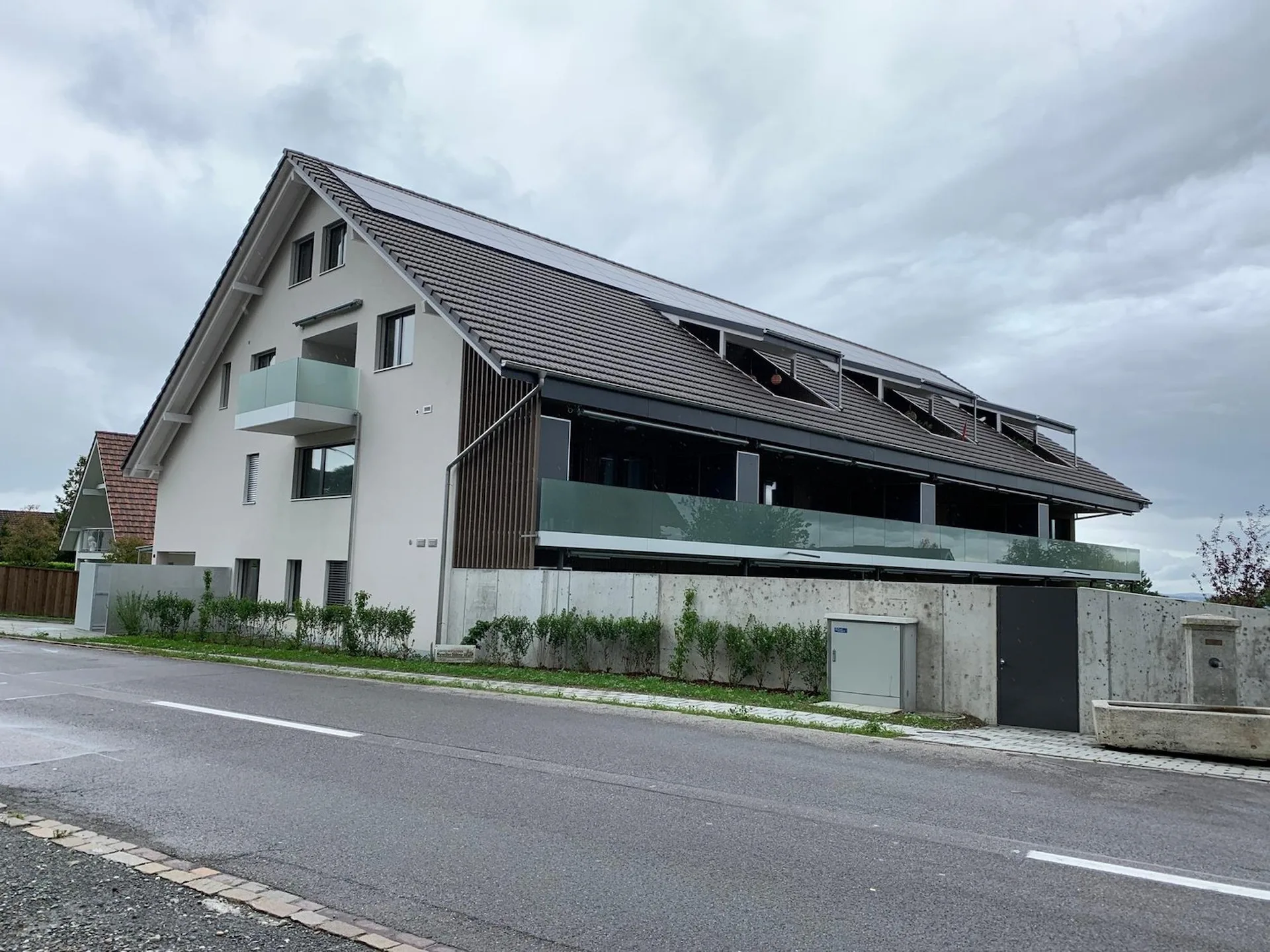 Appartement-maisonnette lumineux et spacieux de 5½ pièces (DG3)