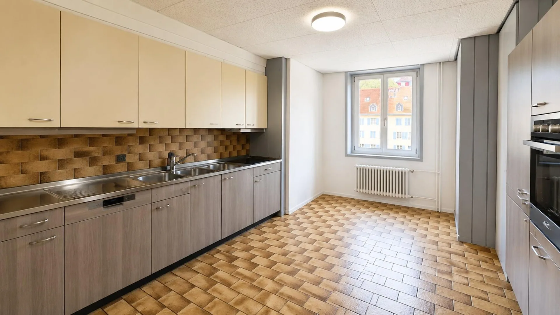 Incantevole appartamento di 5.5 locali a Le Locle, la tua futura casa!