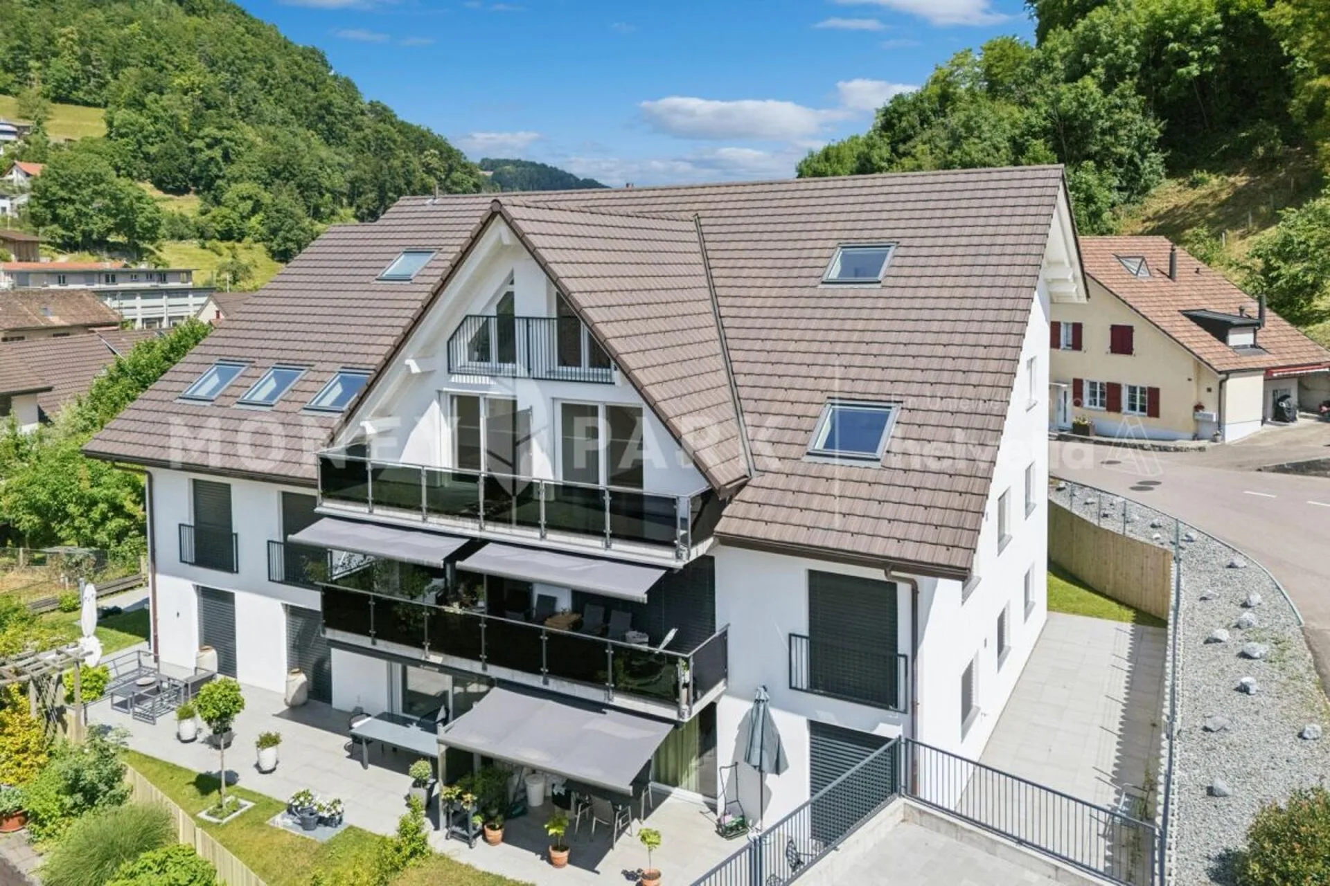 Moderne 5.5-Zimmer-Maisonettewohnung sonnig, ruhig und familienfreundlich