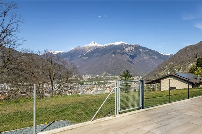 Residenza Artore – Leben mit Blick zwischen den Burgen von Bellinzona