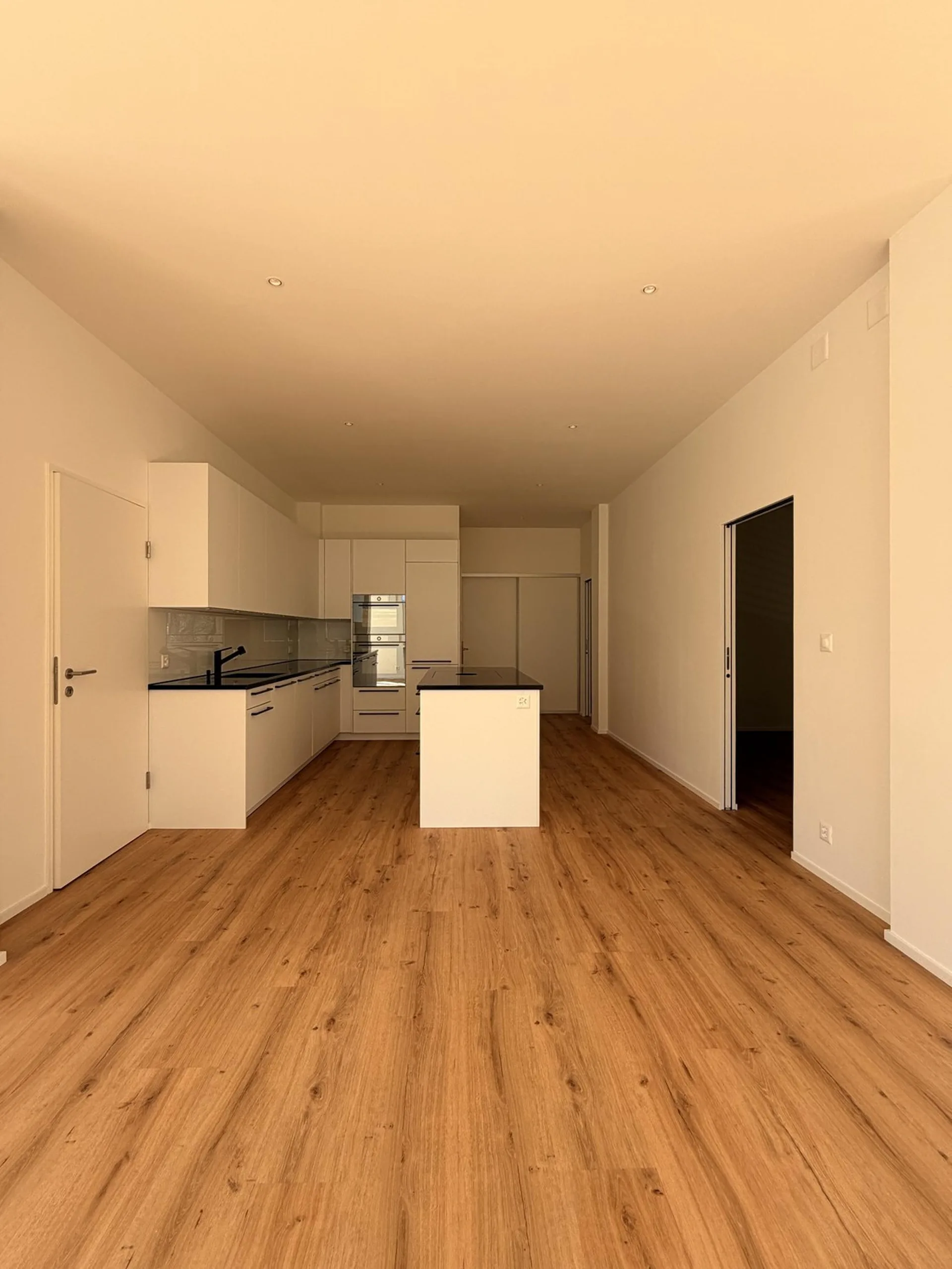 Traumwohnung an Top-Lage  hell, modern & urban / grosszügige 3.5 Zimmerwohnung