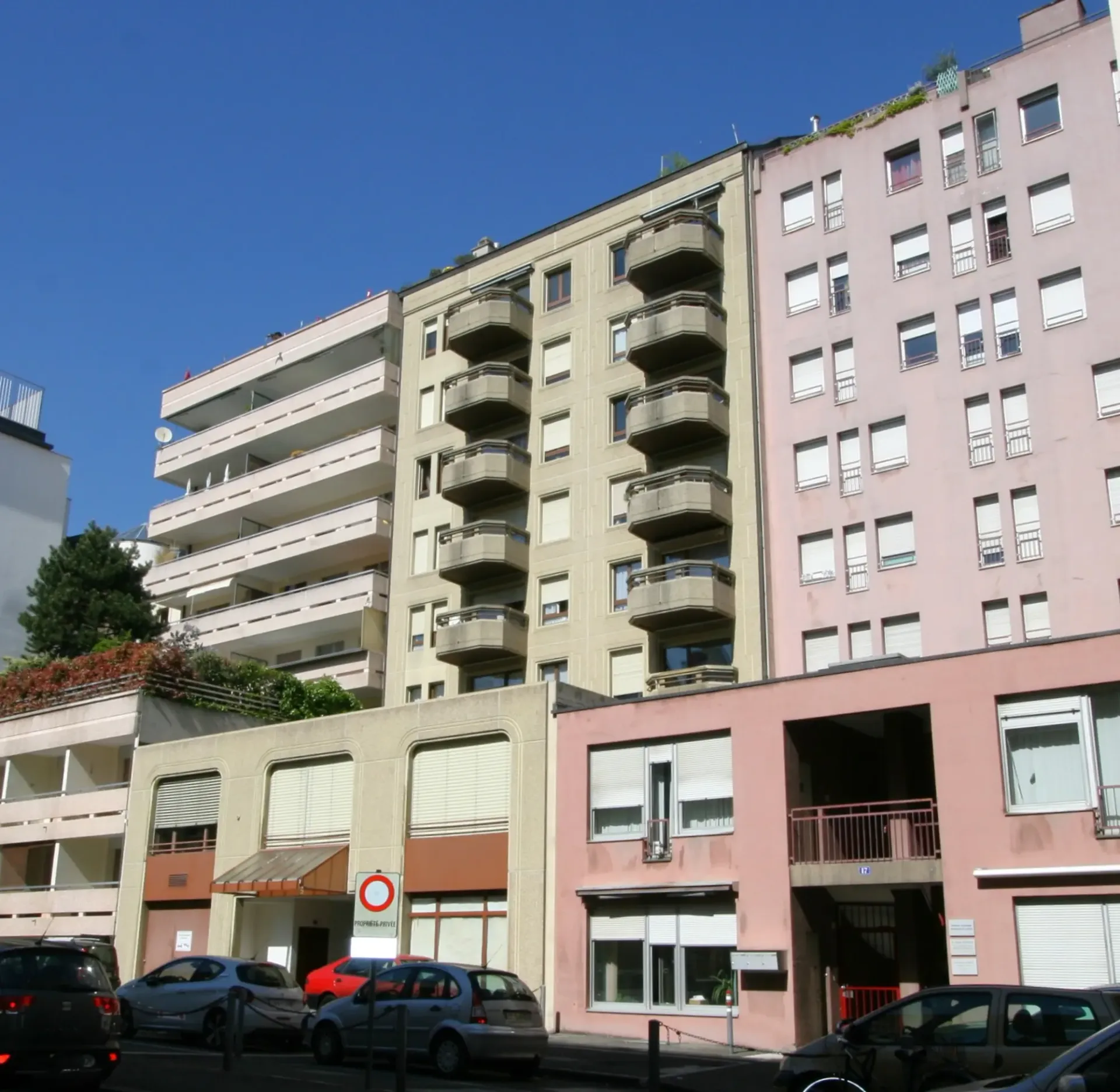 Vier-Zimmer-Wohnung mit Balkon in Plainpalais