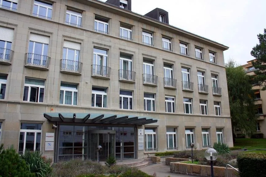 Dépôt d'archives au coeur de Lausanne !