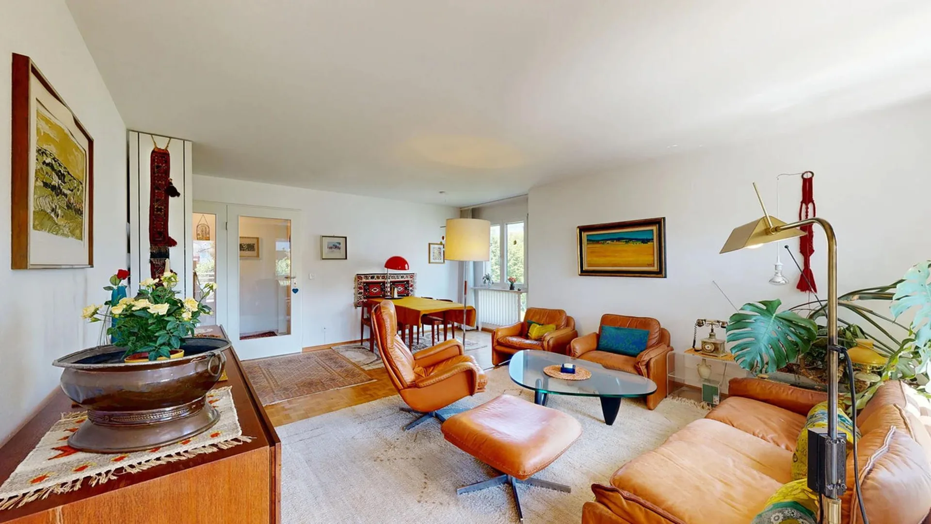 Zentral gelegene 3.5-Zimmer-Wohnung mit Einstellhallenplatz