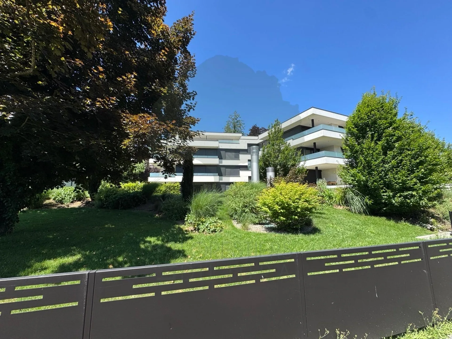 Schönes 5.5-Zimmer-Apartment mit 170 m² und Terrasse von 62 m²