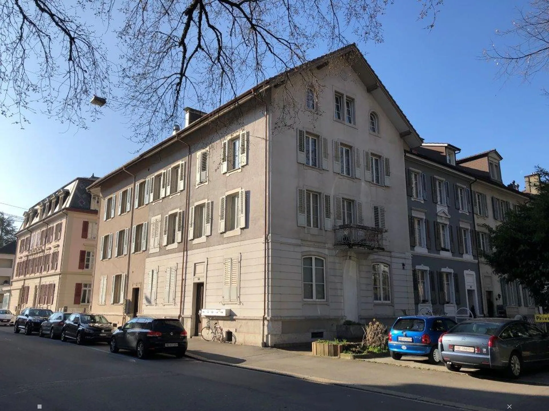 teilsanierte 4- Zimmerwohnung 1. Stock